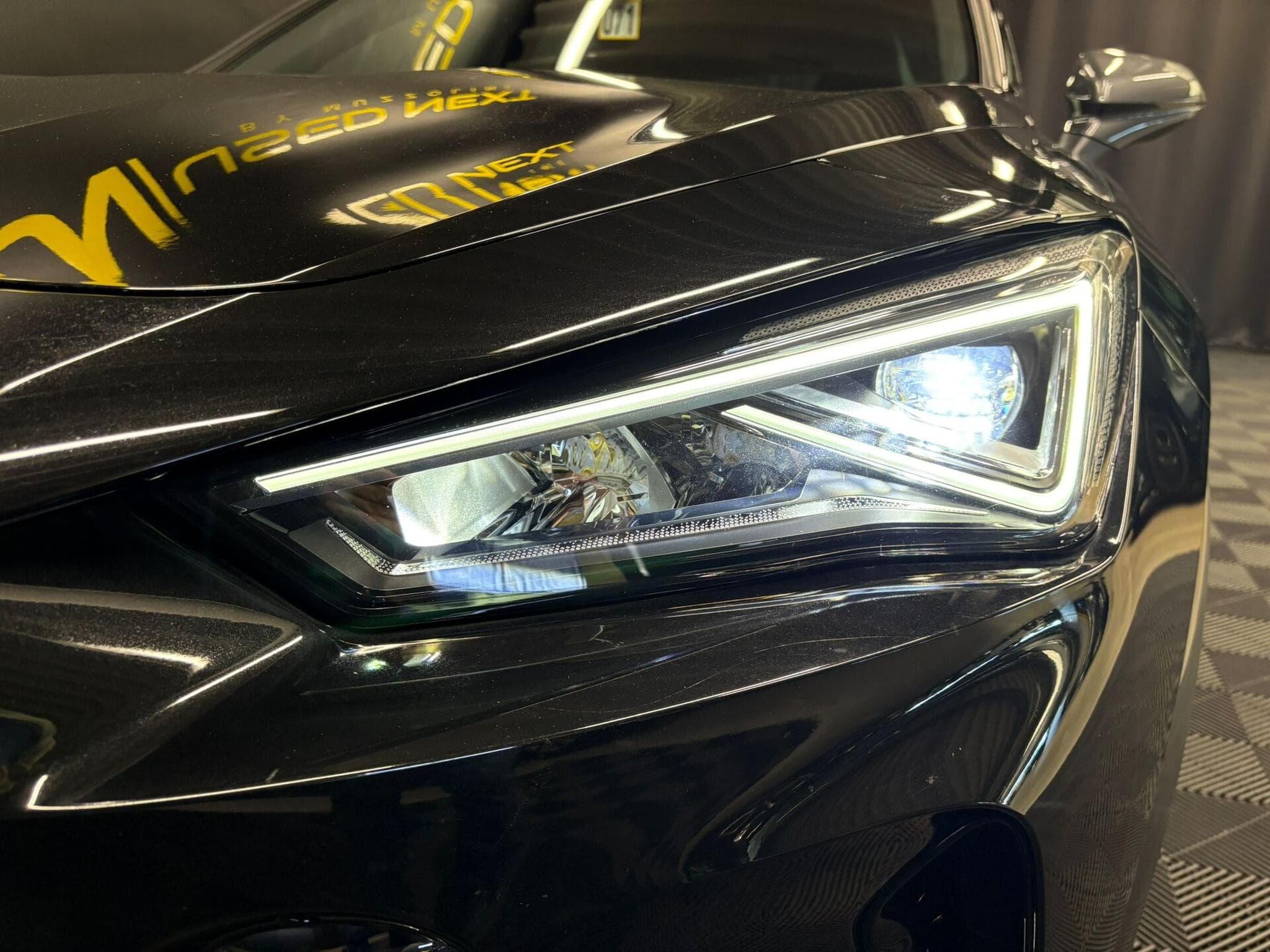 Cupra Formentor 1.4 hybride rechargeable 245 CV DSG6 (2023) - Foto 2