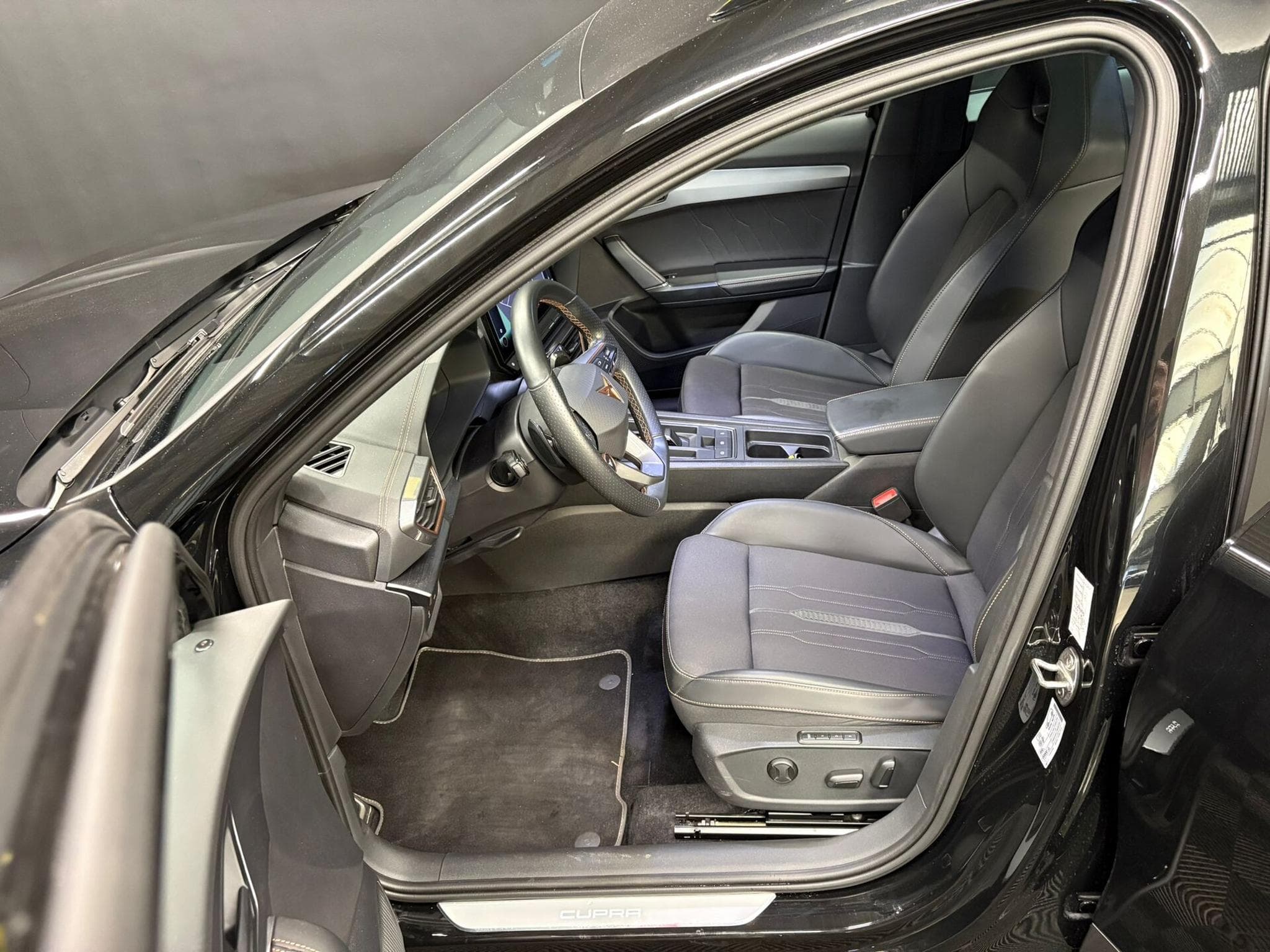 Cupra Formentor VZ 310CV DSG PANO/SIEGES ELEC/LED (2023) - Foto 15