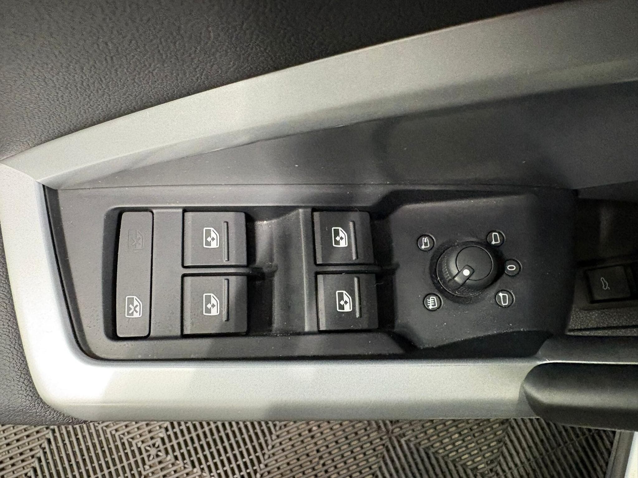 Audi Q3 Sportback 2.0 TDi 190 S line Quattro (2020) - Foto 8