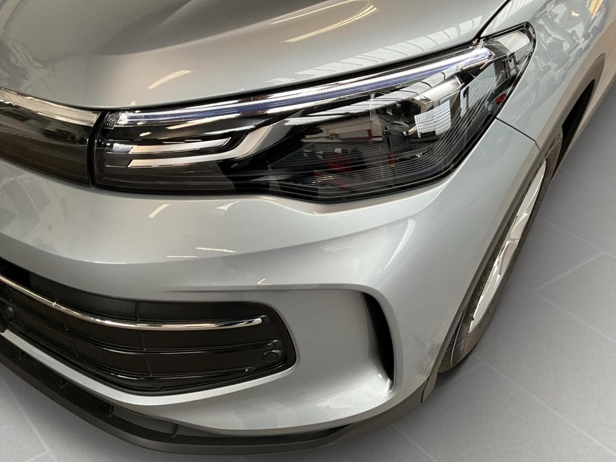 VW Tiguan Life+DSG+P.Info+AHK+Led+Navi (2025) - Photo 16