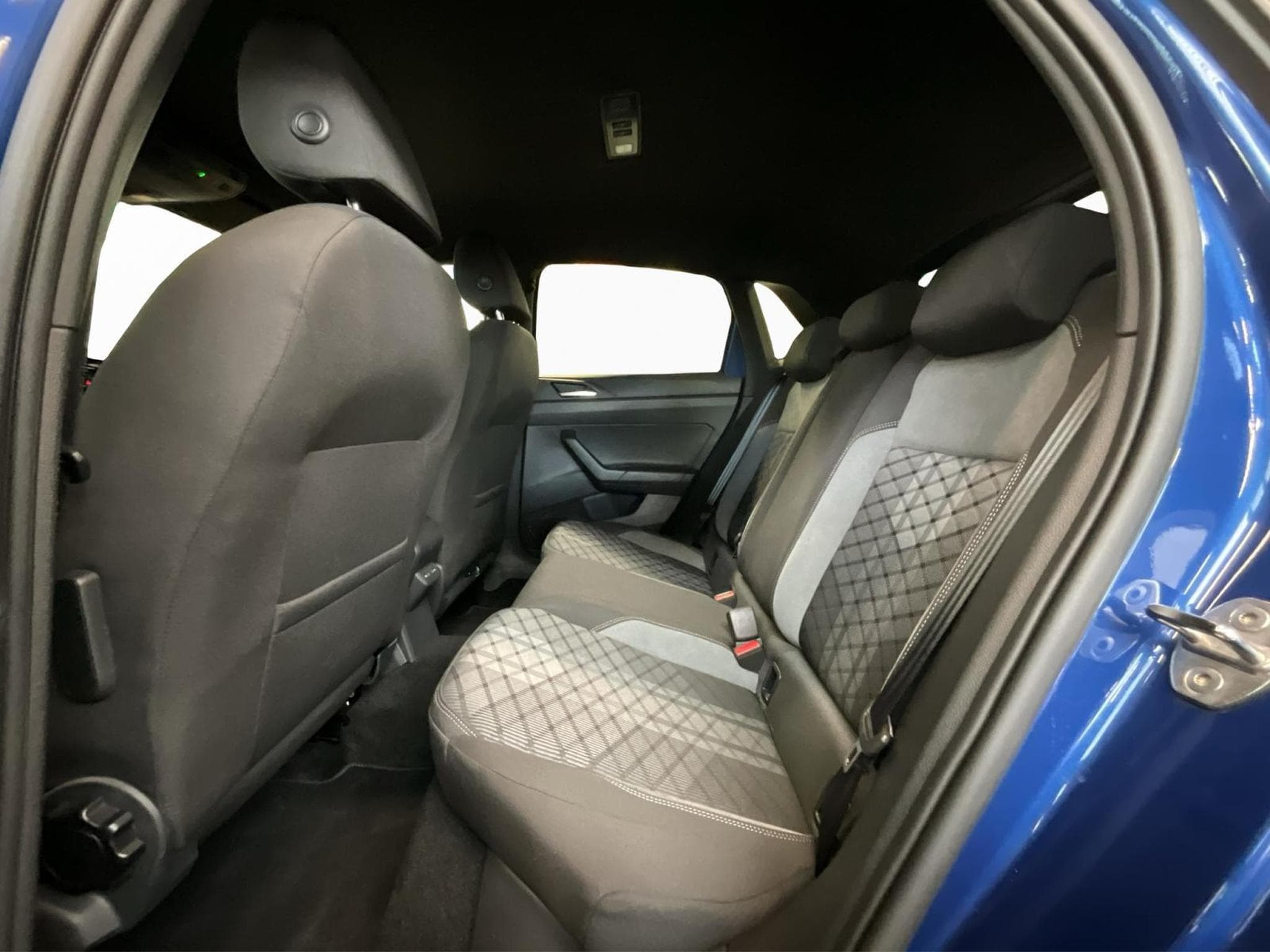 VW Polo R-Line+DSG+Led+CarPlay (2025) - Photo 15