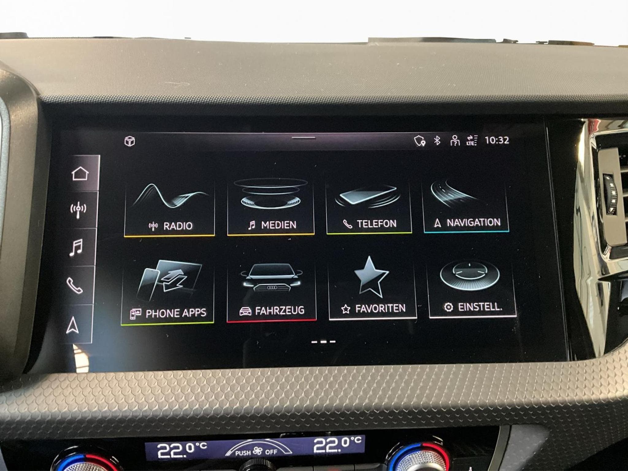 Audi A1 SB+Advanced+25TFSI+RearView+LED (2025) - Photo 15