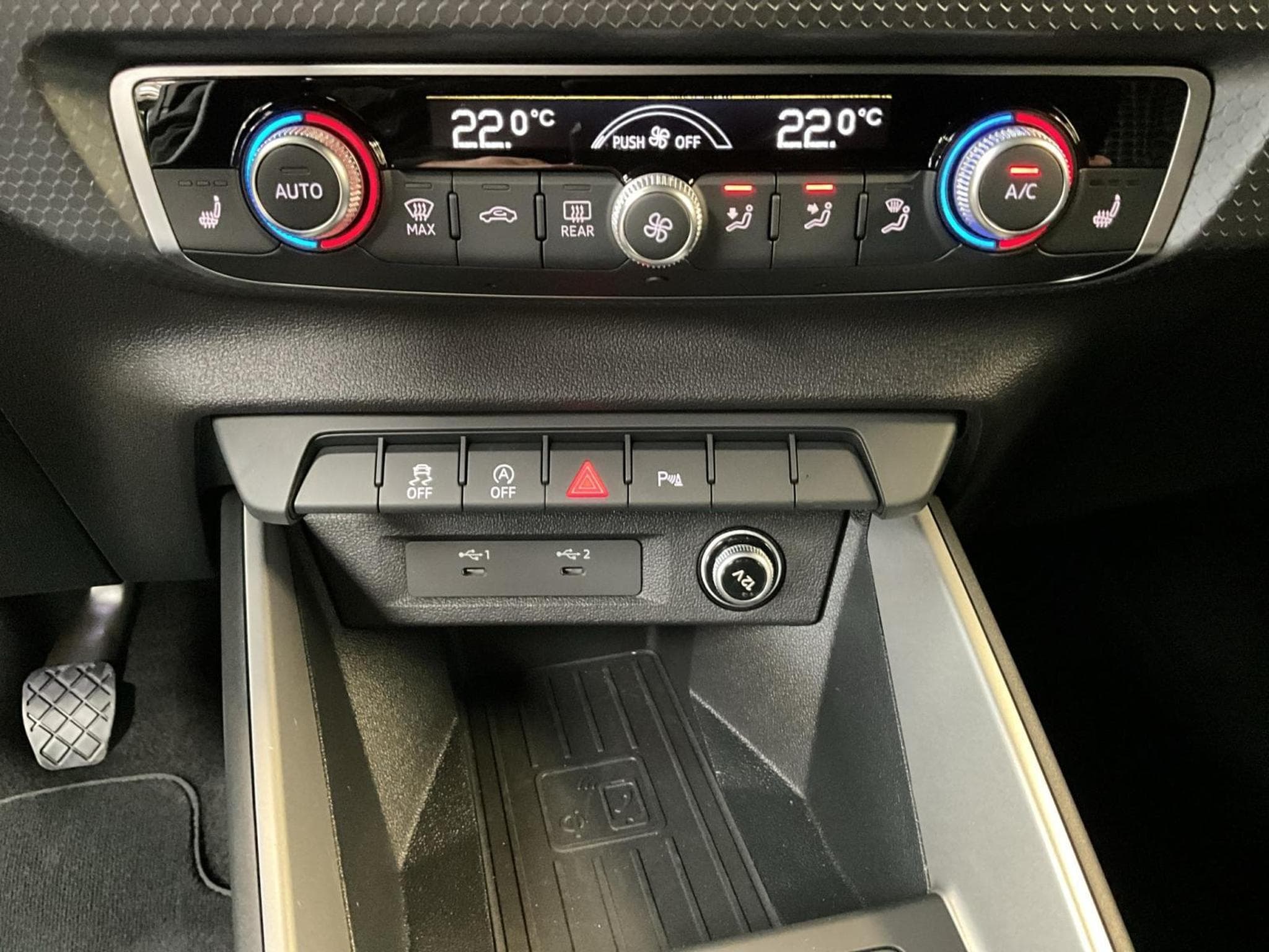 Audi A1 SB+Advanced+25TFSI+RearView+LED (2025) - Photo 17