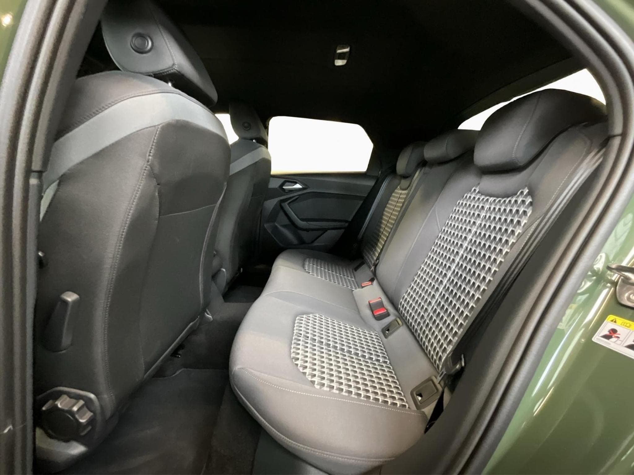 Audi A1 SB+Advanced+25TFSI+RearView+LED (2025) - Photo 18