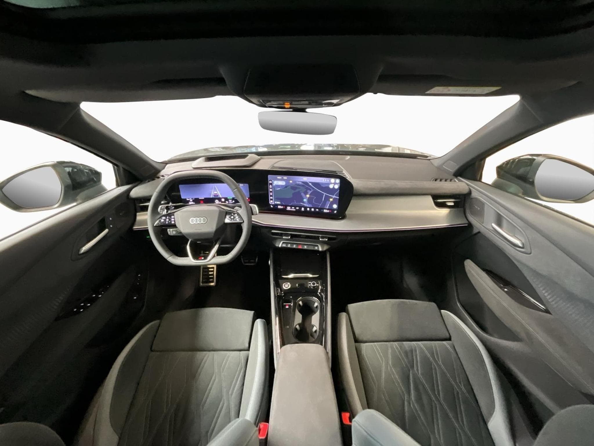 Audi Q3 S-Line+TFSI+Quattro+S-Tronic+Pano (2025) - Photo 2