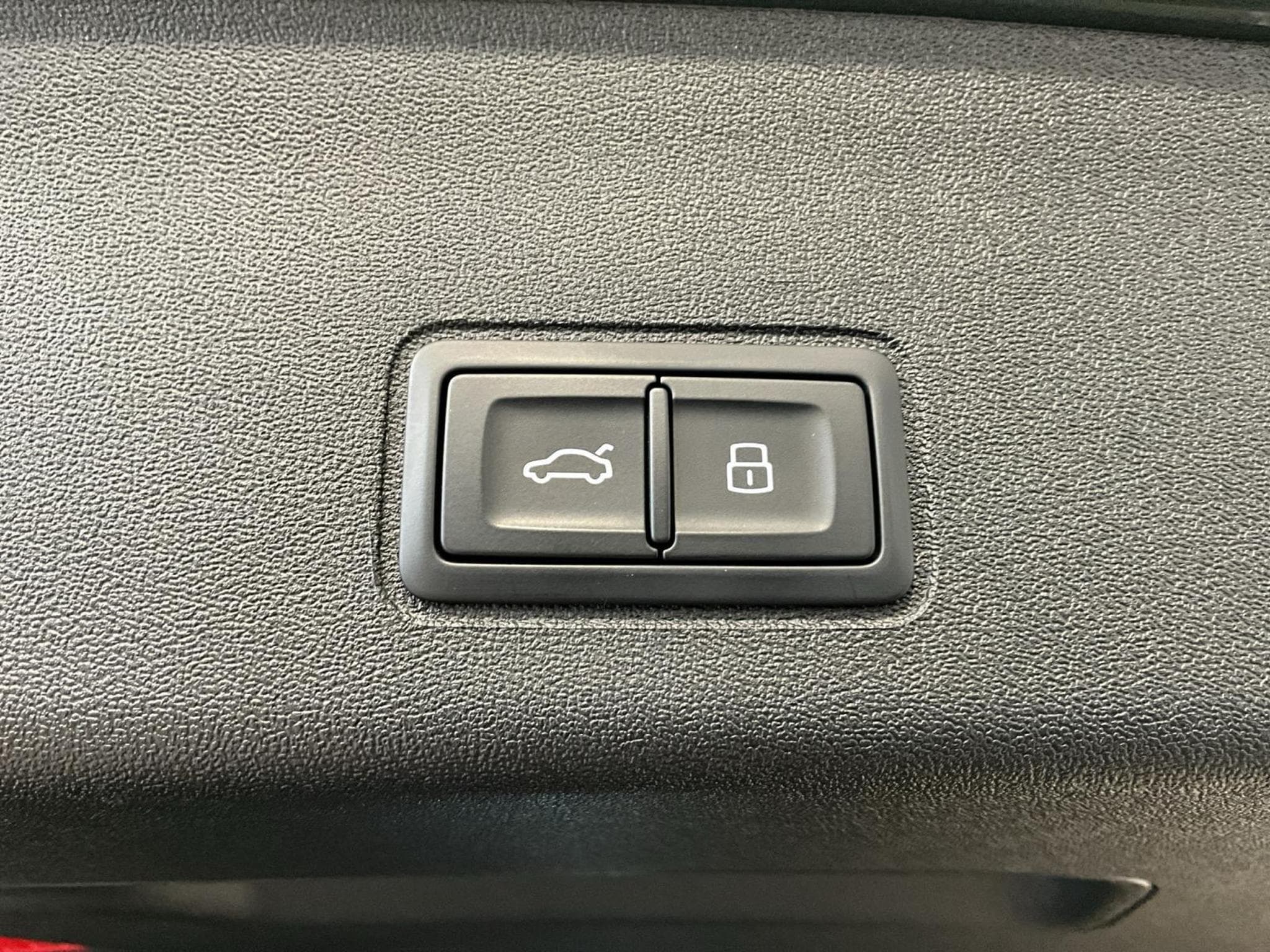 Audi Q3 S-Line+TFSI+Quattro+S-Tronic+Pano (2025) - Photo 22