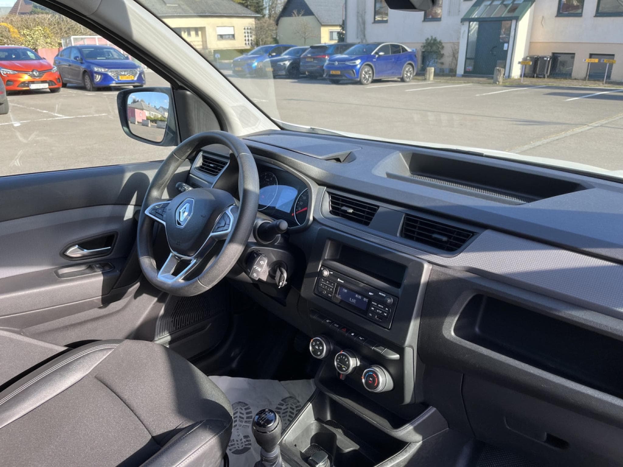 Renault Express 1.5 Extra Blue 95 dci PDC Clim (2023) - Foto 10