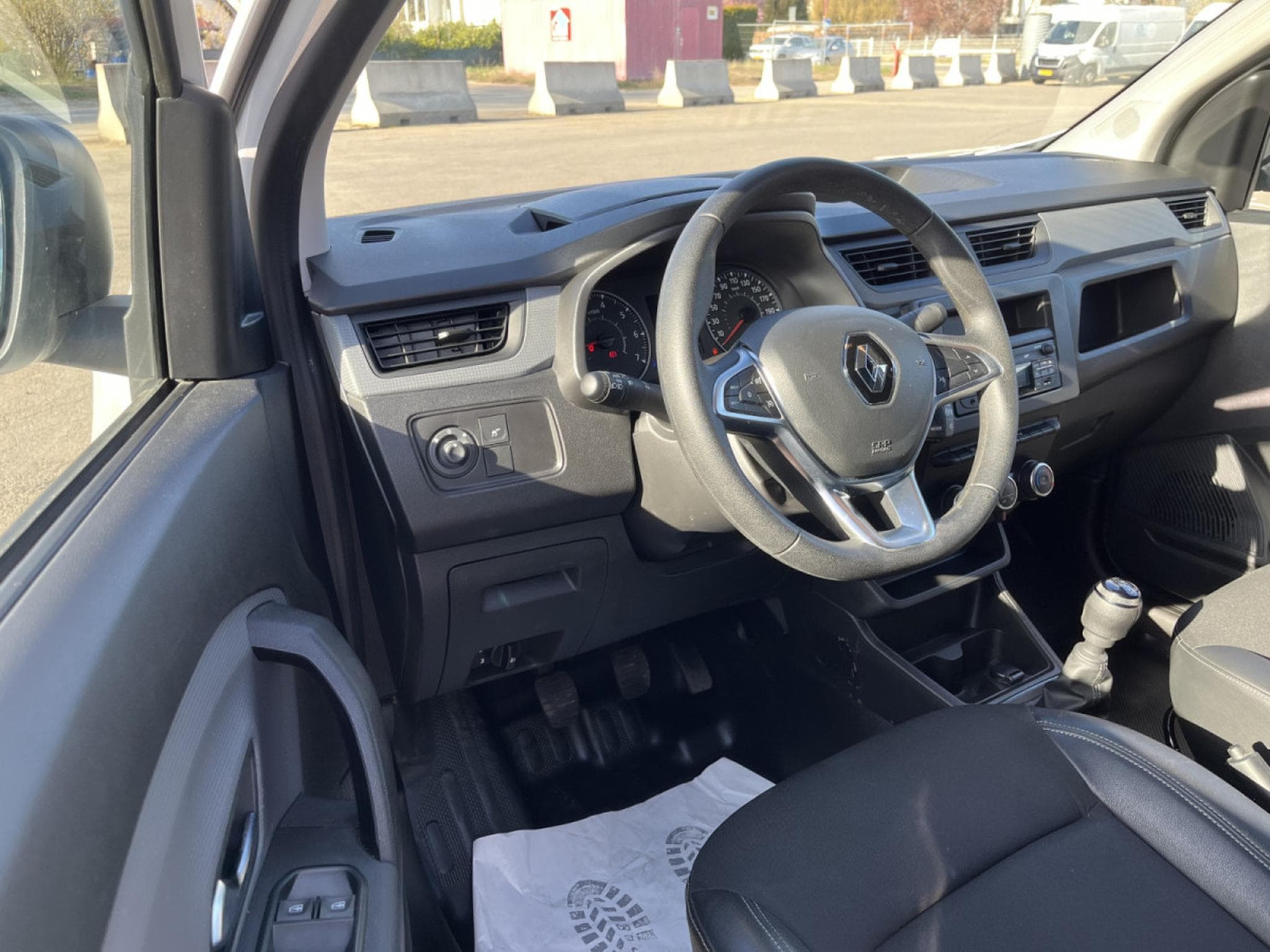 Renault Express 1.5 Extra Blue 95 dci PDC Clim (2023) - Foto 13