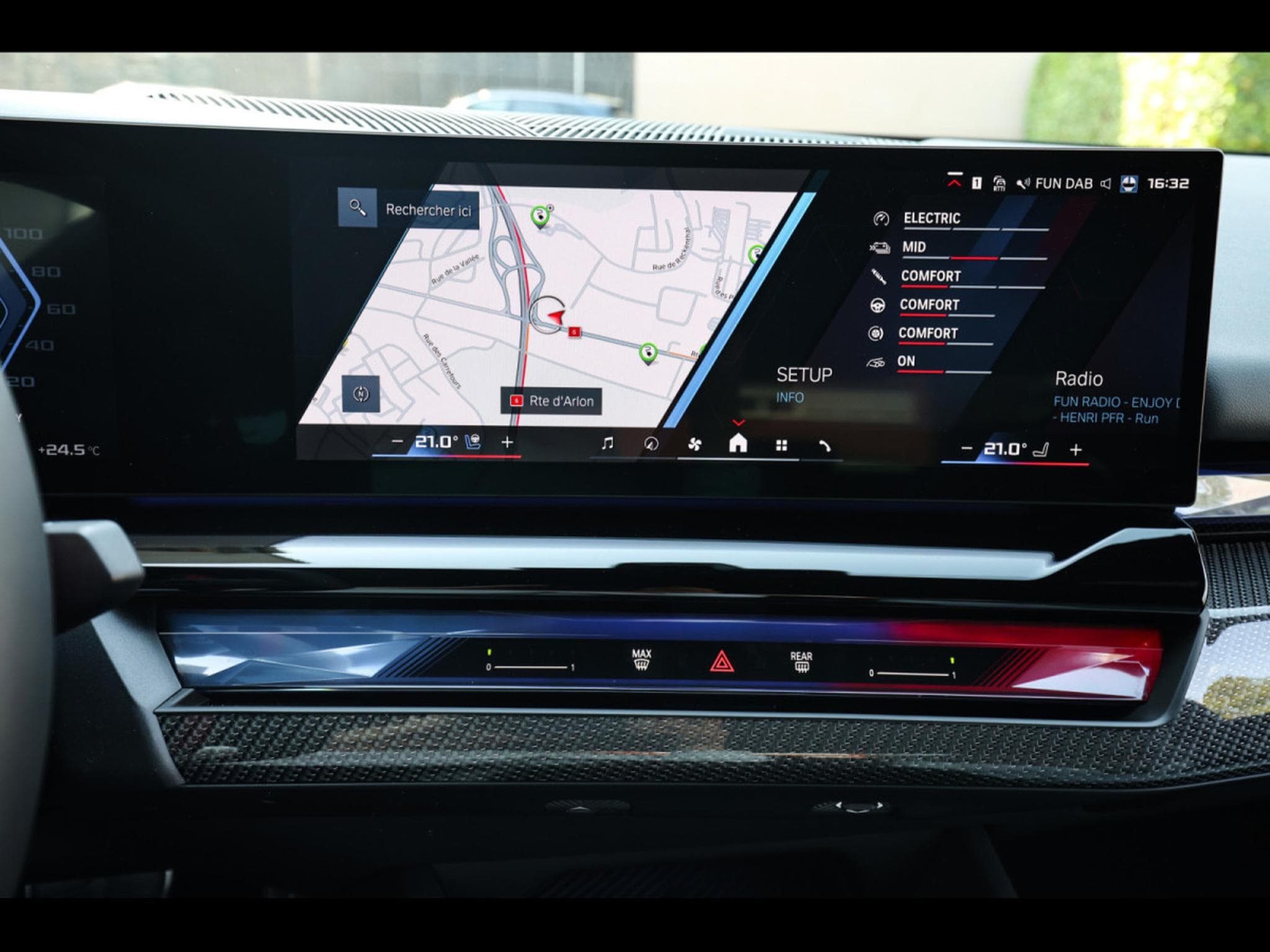 BMW M5 XDRIVE (G90) - SOPHISTOGRAU BRILLANTEFFEKT (2025) - Foto 20