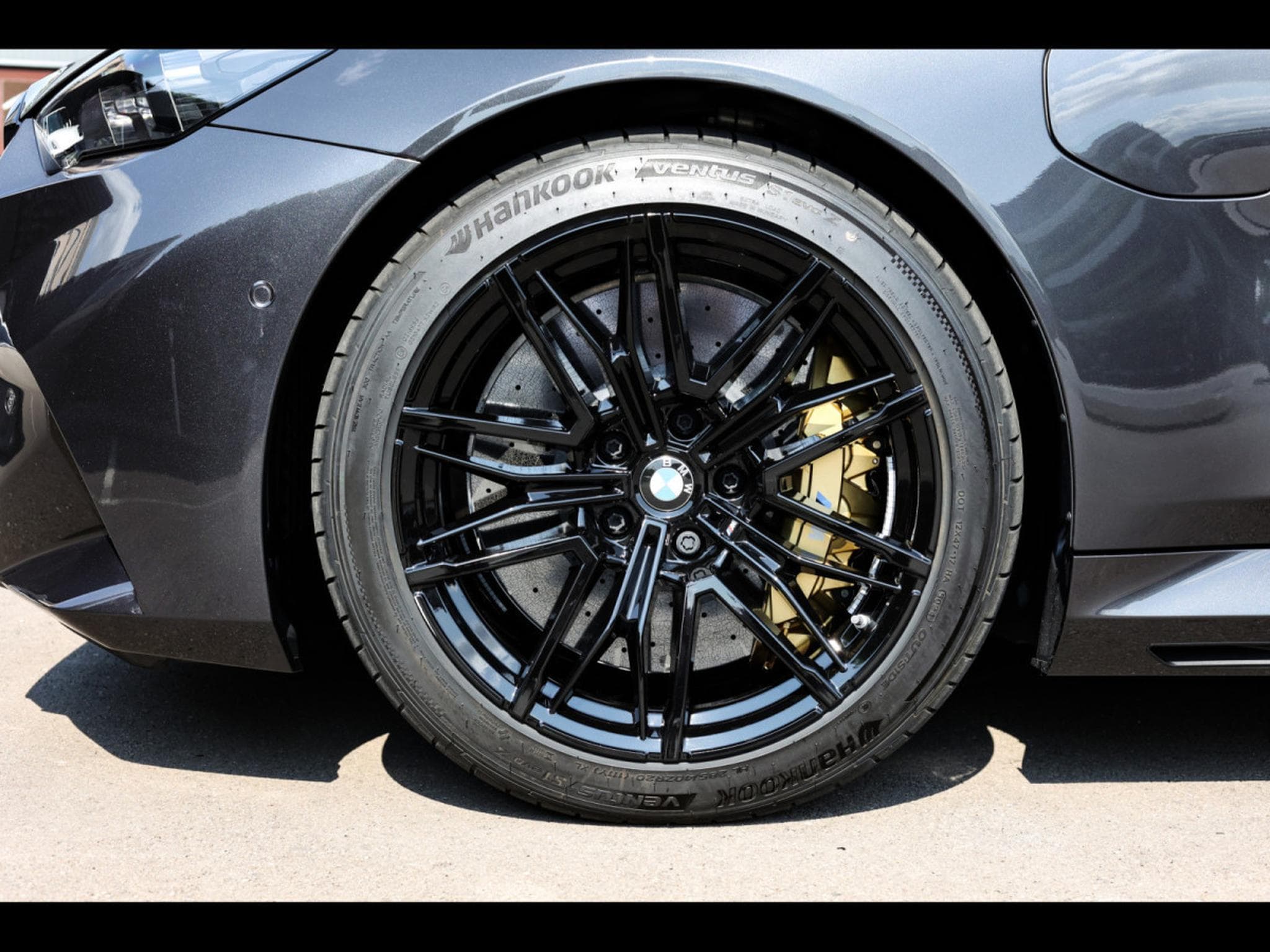 BMW M5 XDRIVE (G90) - SOPHISTOGRAU BRILLANTEFFEKT (2025) - Foto 7