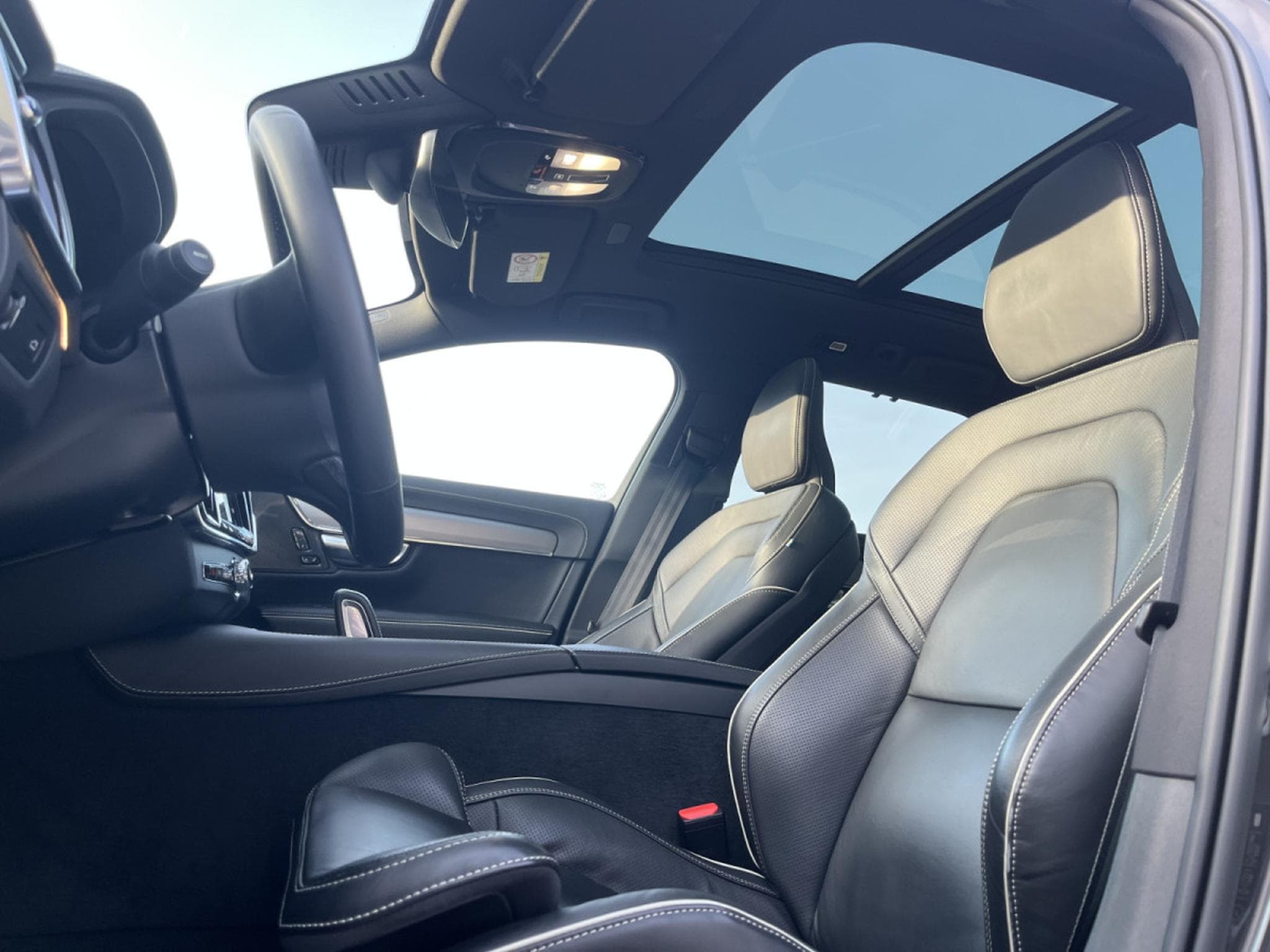 Volvo V90 B4 D 4x4 Geartronic R-Design Pano (2021) - Foto 10