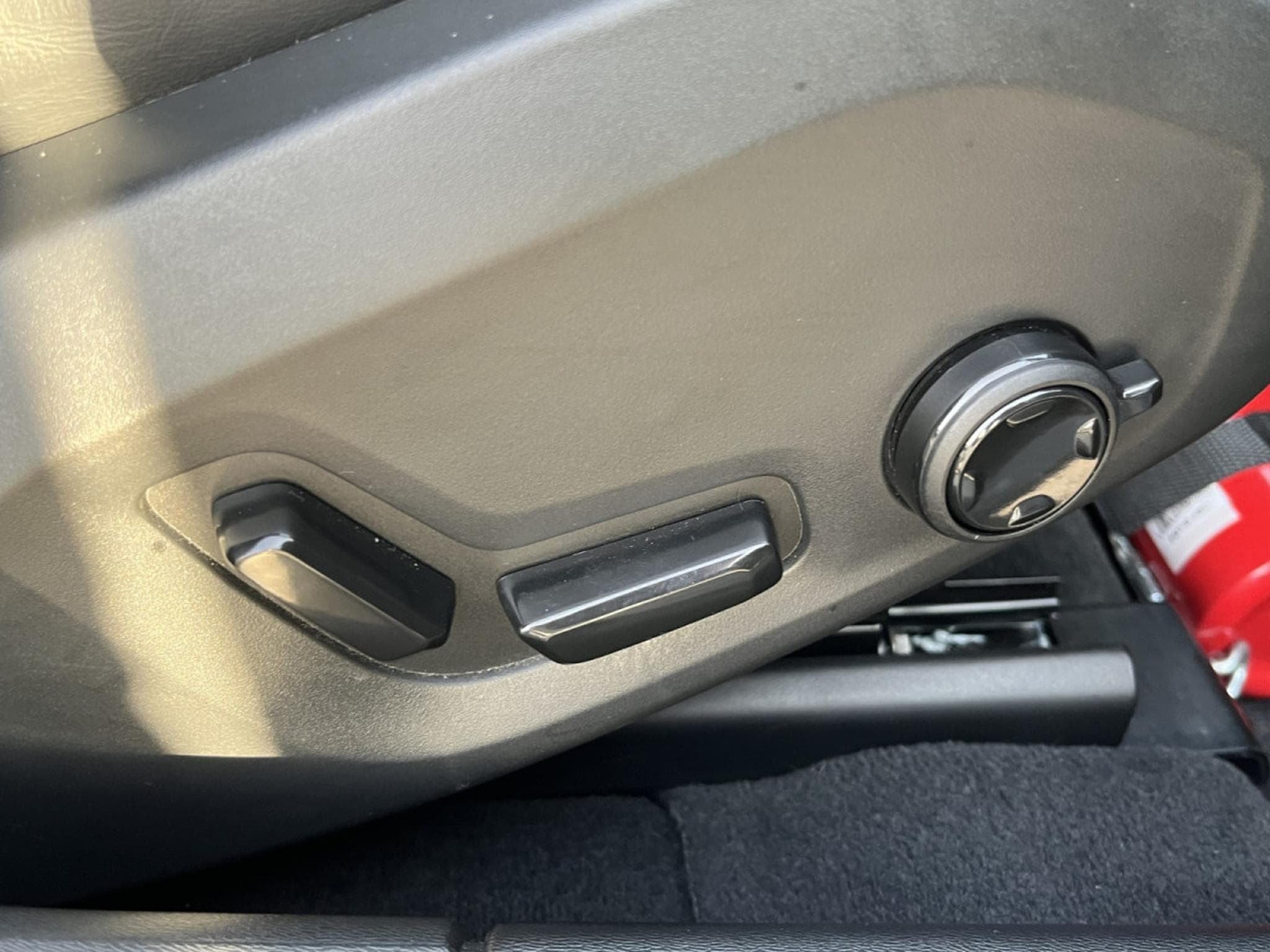 Volvo V90 B4 D 4x4 Geartronic R-Design Pano (2021) - Foto 23