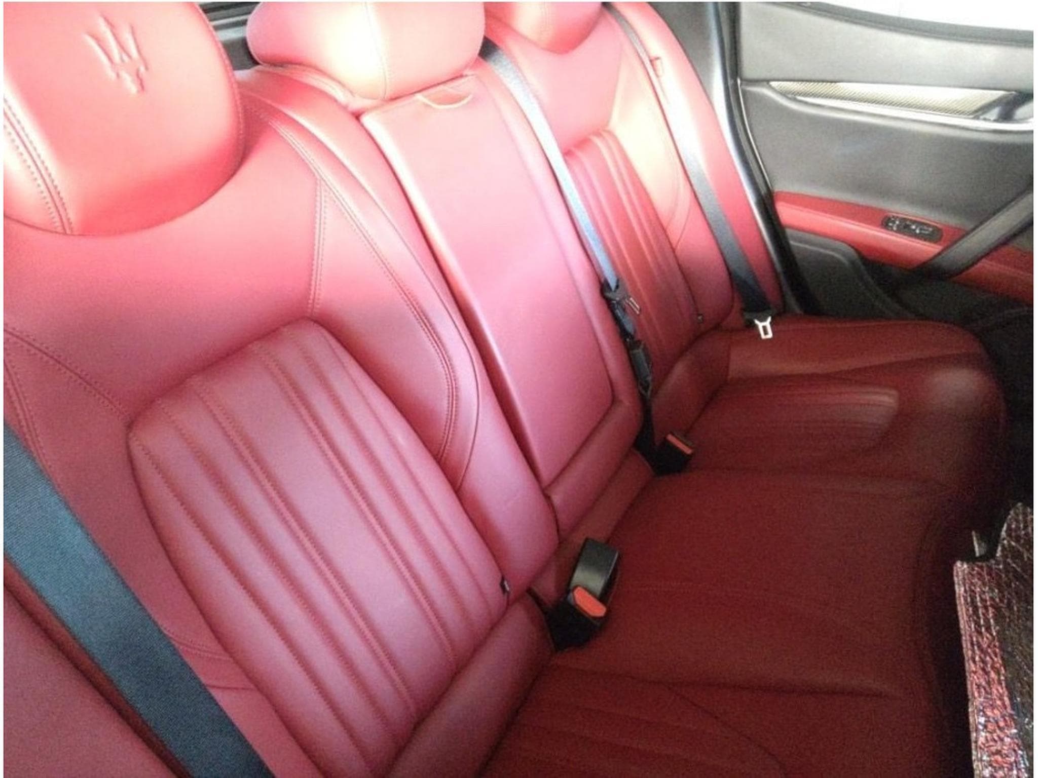 Maserati Ghibli 3.0 V6 S Automatik/ Bi-Xenon/Camera/Carbonne/20/Leder/VOLL (2016) - Foto 6