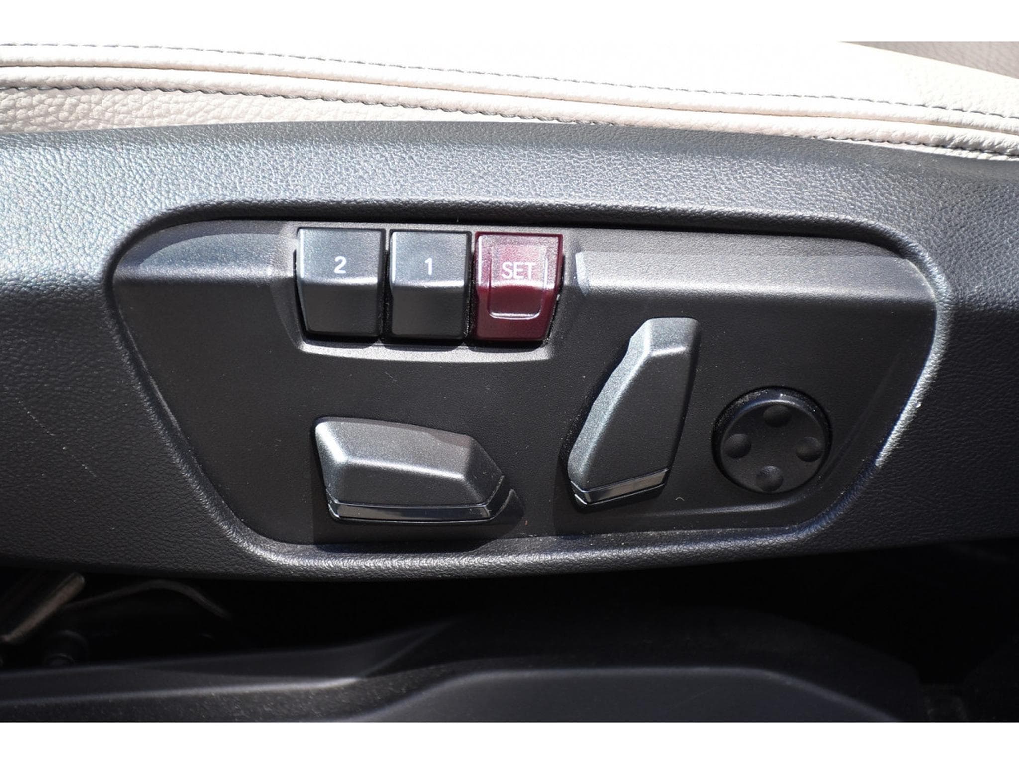 BMW 218 dA Luxury Line PANO CUIR MEMO HARMAN HUD LANE ATT RMQ (2020) - Foto 16