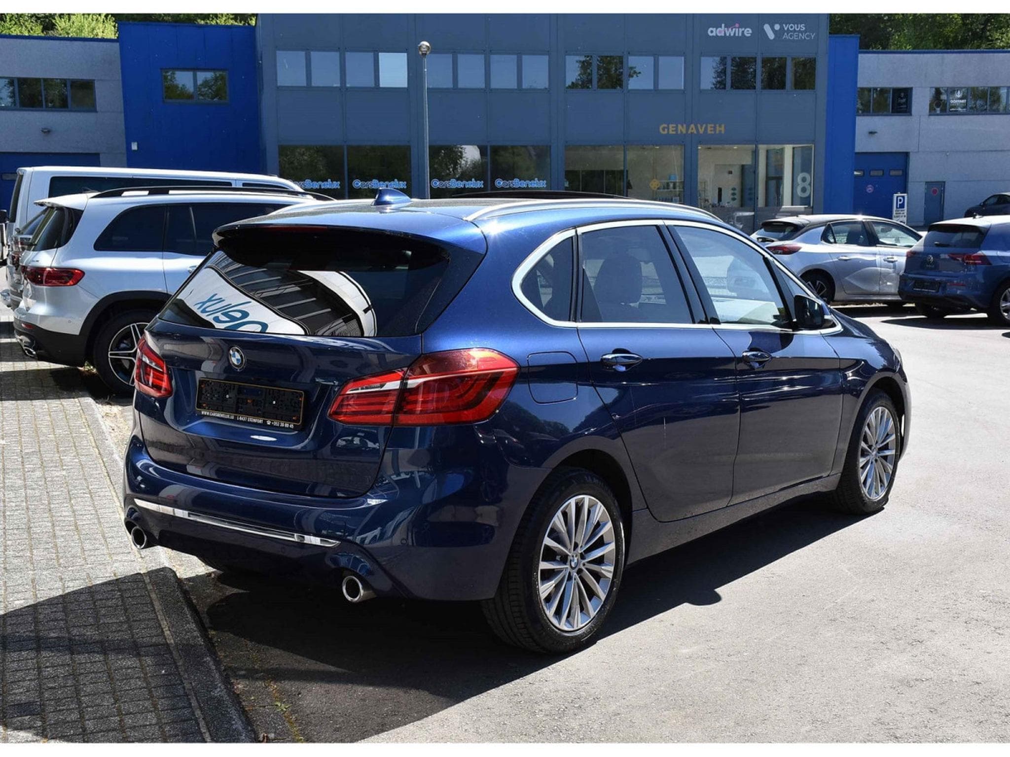 BMW 218 dA Luxury Line PANO CUIR MEMO HARMAN HUD LANE ATT RMQ (2020) - Foto 4