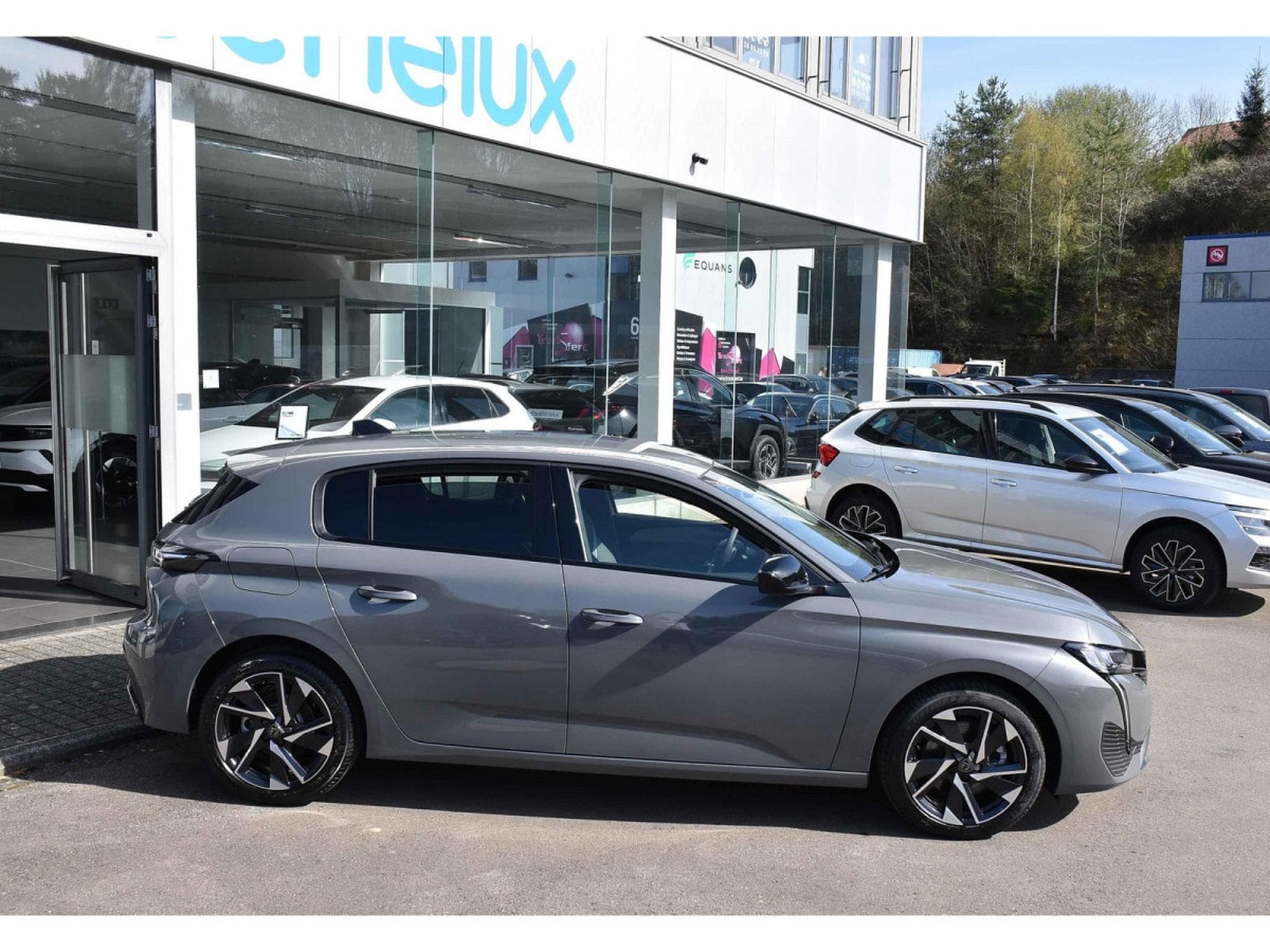 Peugeot 308 1.2 Hybrid 145 e-DCS6 Allure ACC LANE GPS CAM360 1° MAIN (2025) - Foto 3