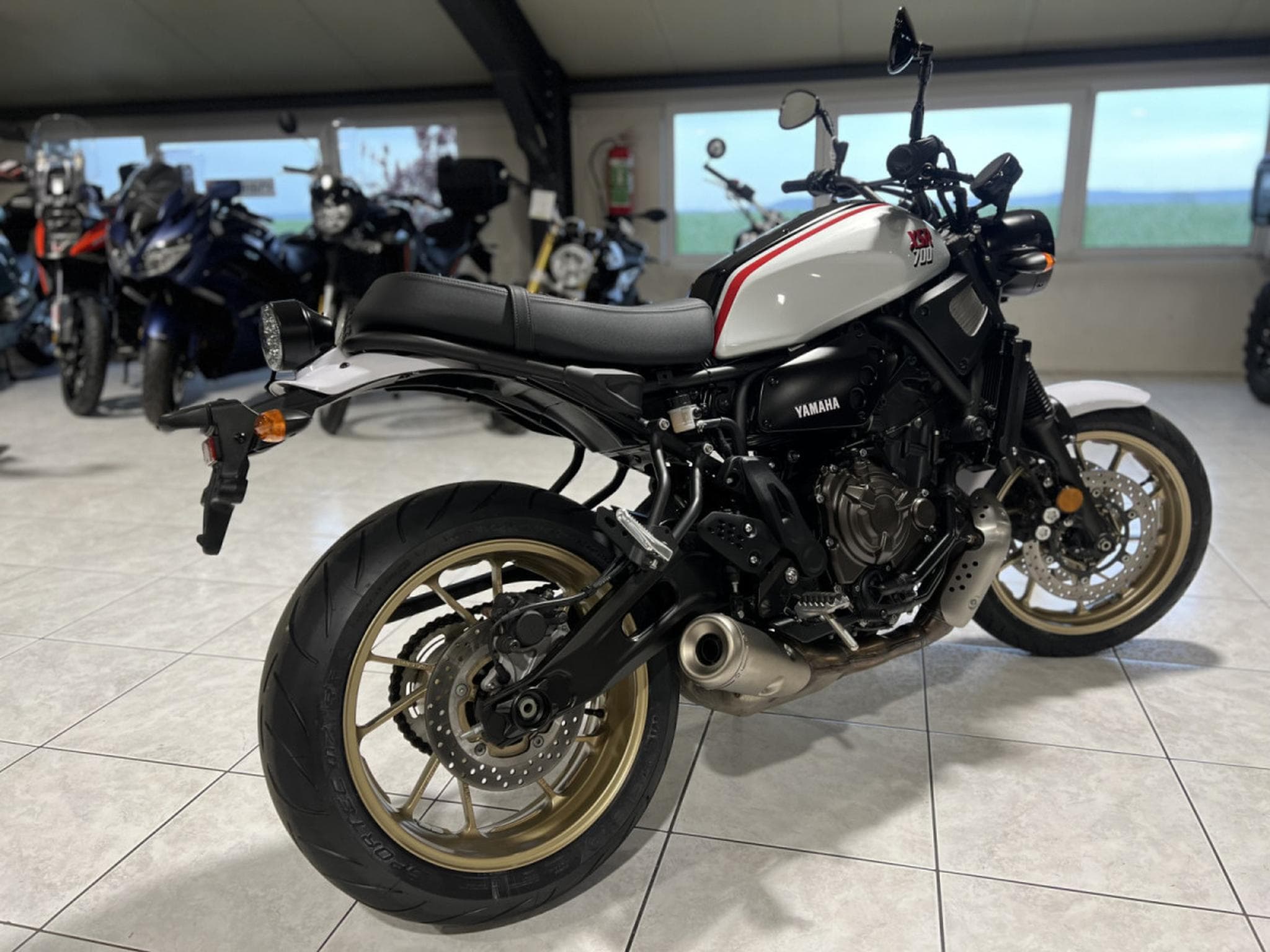 Yamaha XSR X TRIBUTE (2021) - Photo 3
