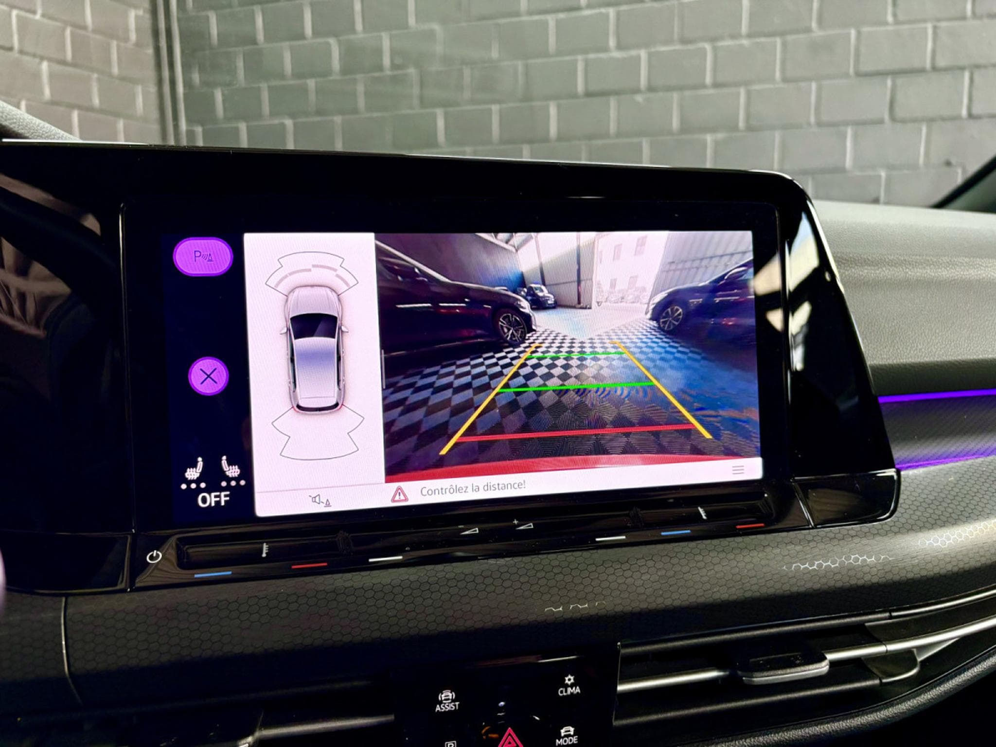 VW Golf GTI 2.0 TSI 245CV DSG7  * ACC *CAM* BLACK STYLE* ALARME* (2024) - Photo 10