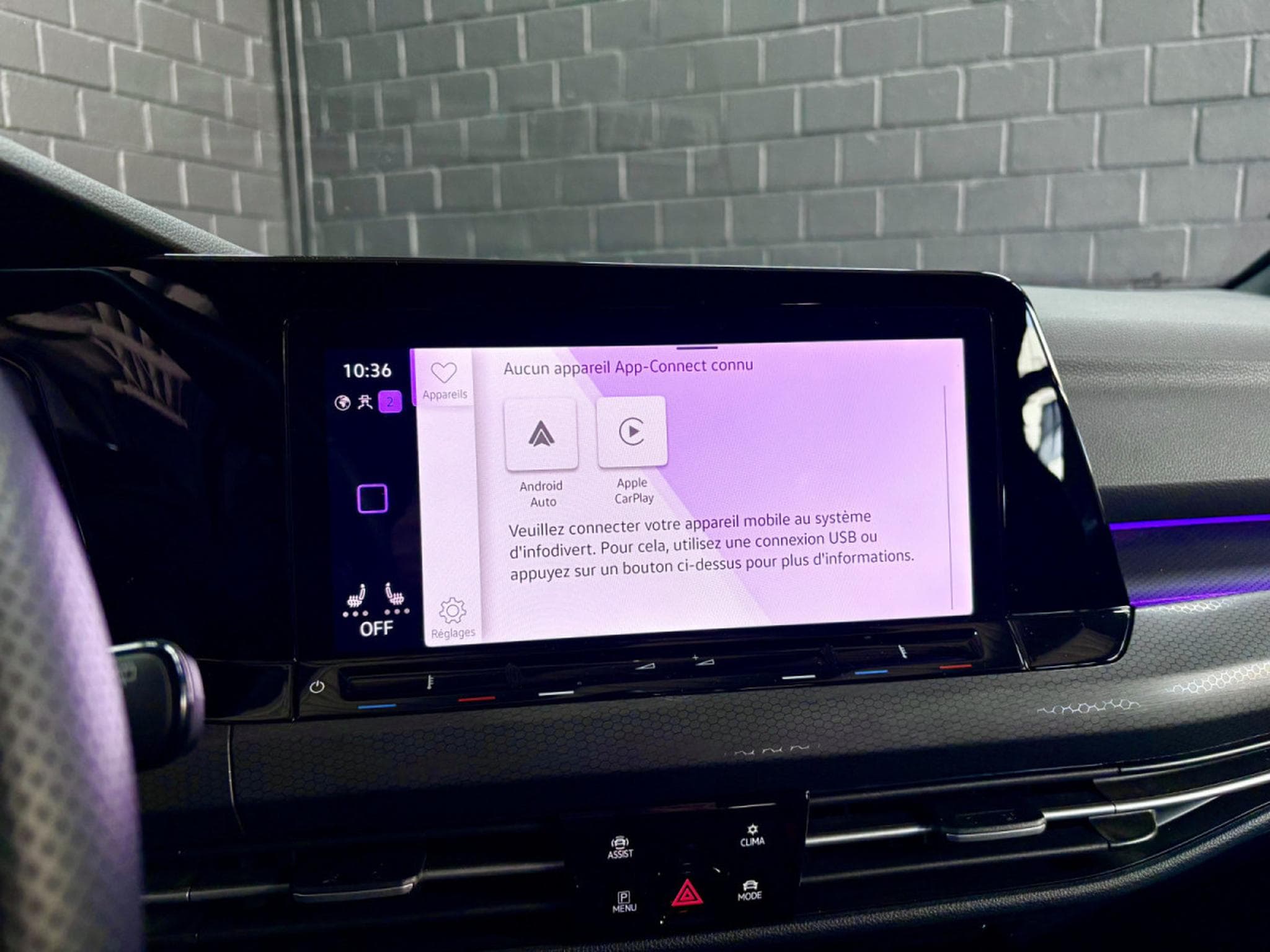 VW Golf GTI 2.0 TSI 245CV DSG7  * ACC *CAM* BLACK STYLE* ALARME* (2024) - Photo 11