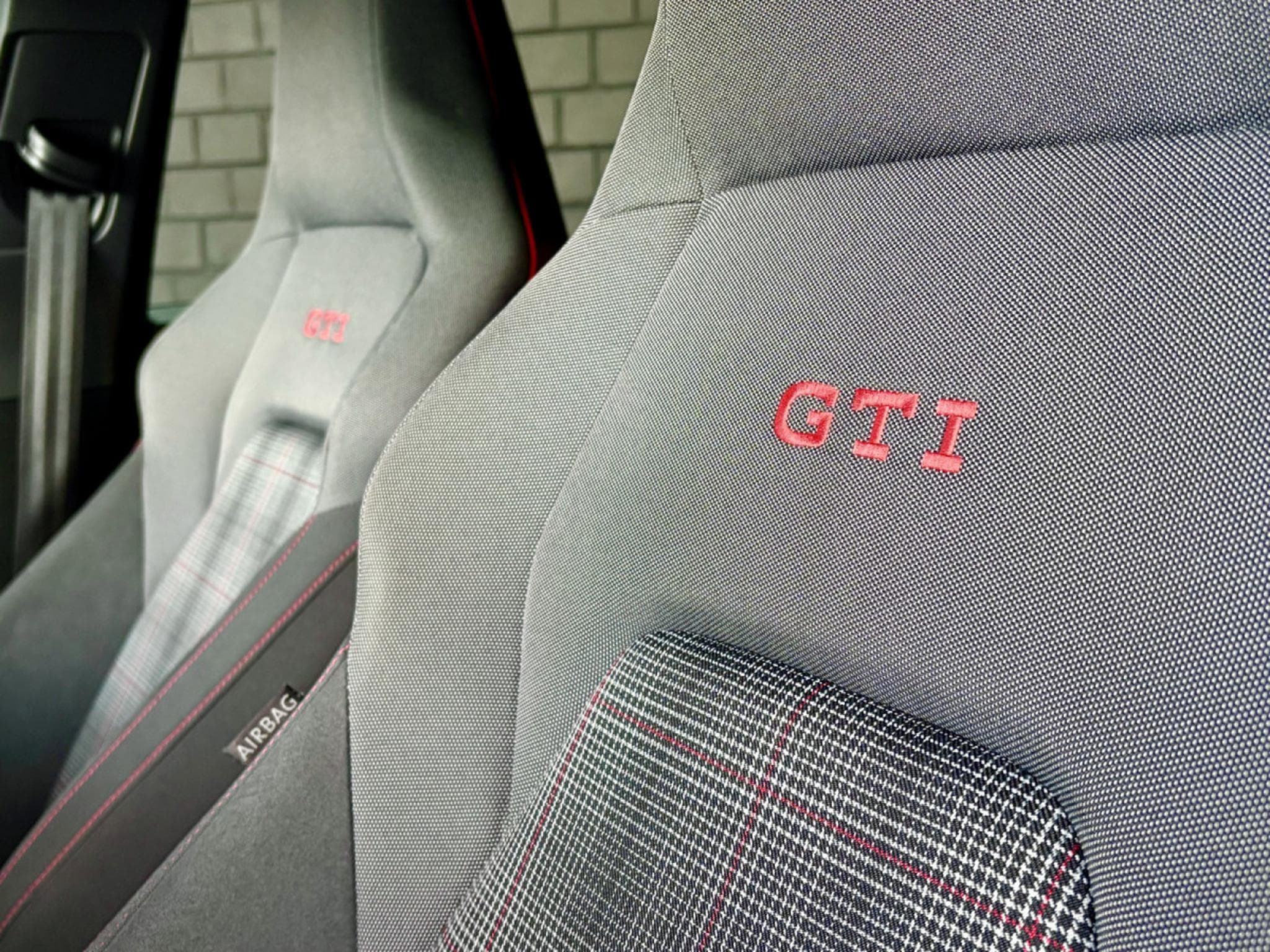 VW Golf GTI 2.0 TSI 245CV DSG7  * ACC *CAM* BLACK STYLE* ALARME* (2024) - Photo 8