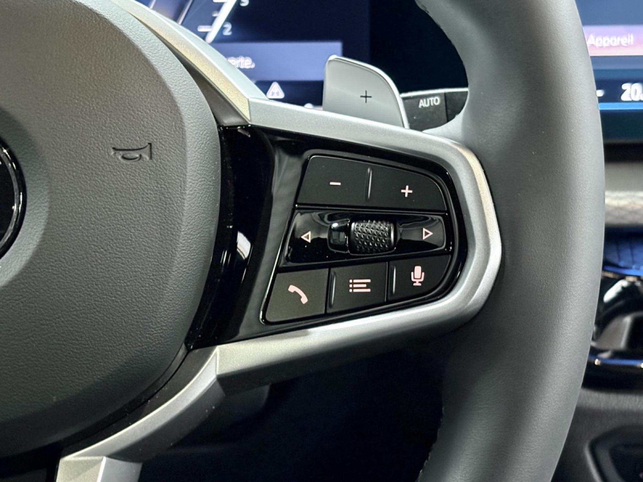 BMW 330 330i M-Sport Touring xDrive 245CV * Hayon * ACC * Sièges cha (2025) - Photo 13