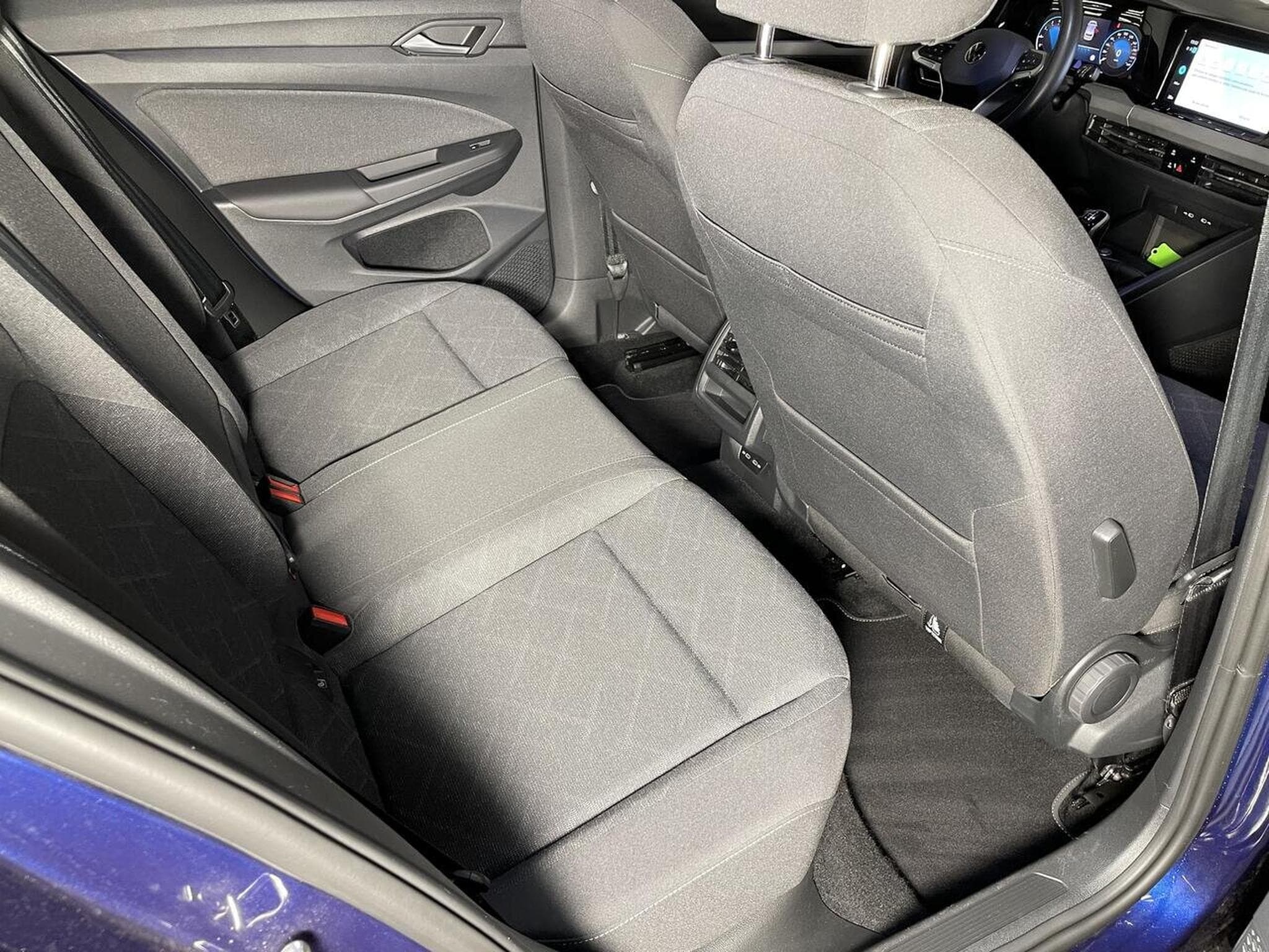 VW Golf VIII 1.0 TSI 110 LIFE GPS CARPLAY VIRTUAL COCKPIT (2022) - Photo 11