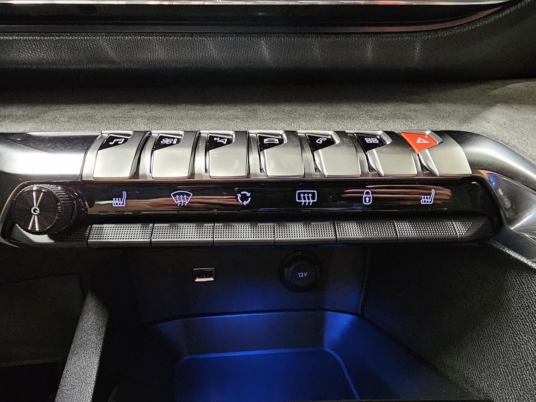 Peugeot 3008 GT 1.2 130 EAT8 (2023) - Foto 10