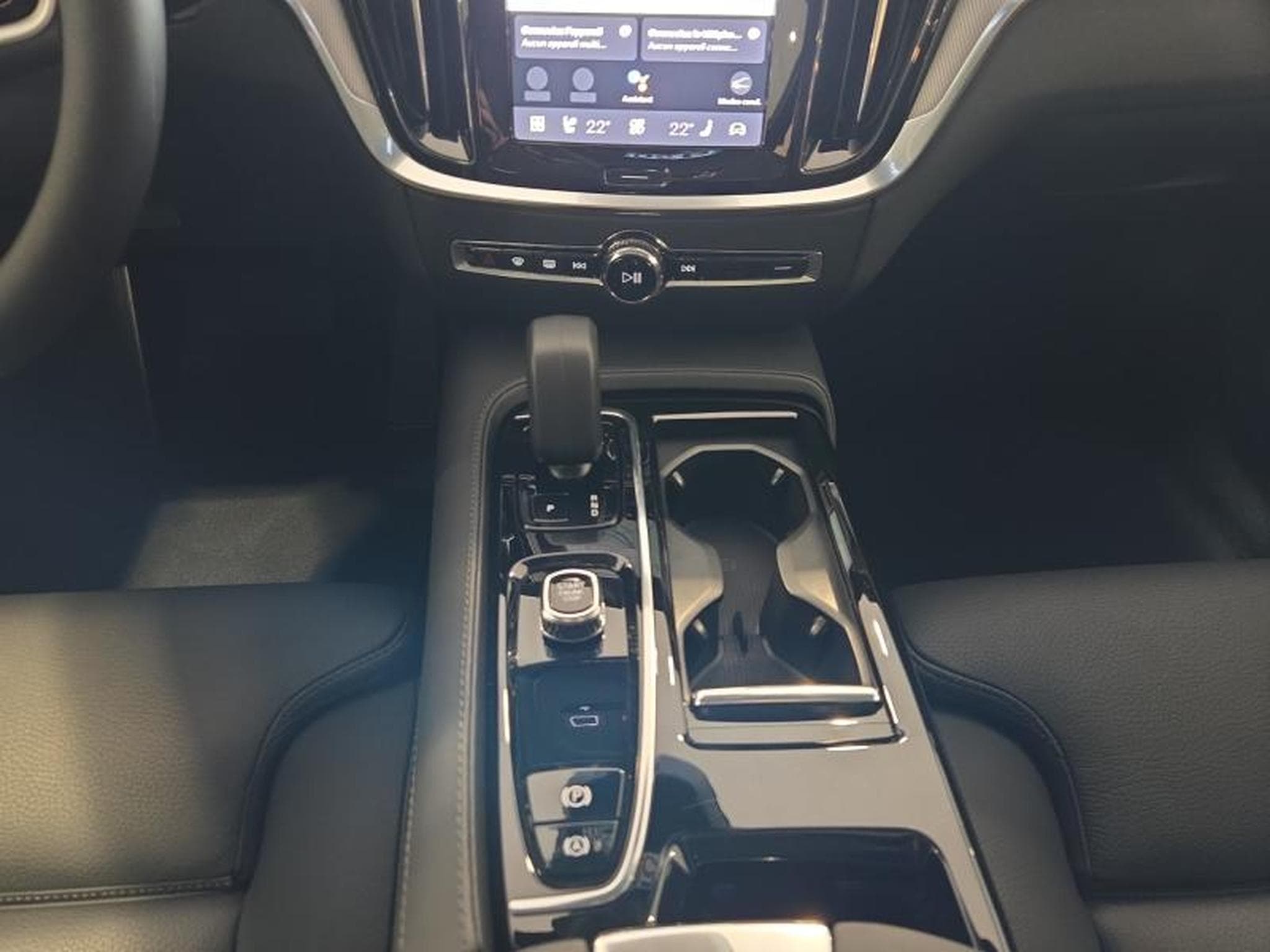 Volvo V60 T6 Plus Bright  / Hybride (2025) - Photo 11