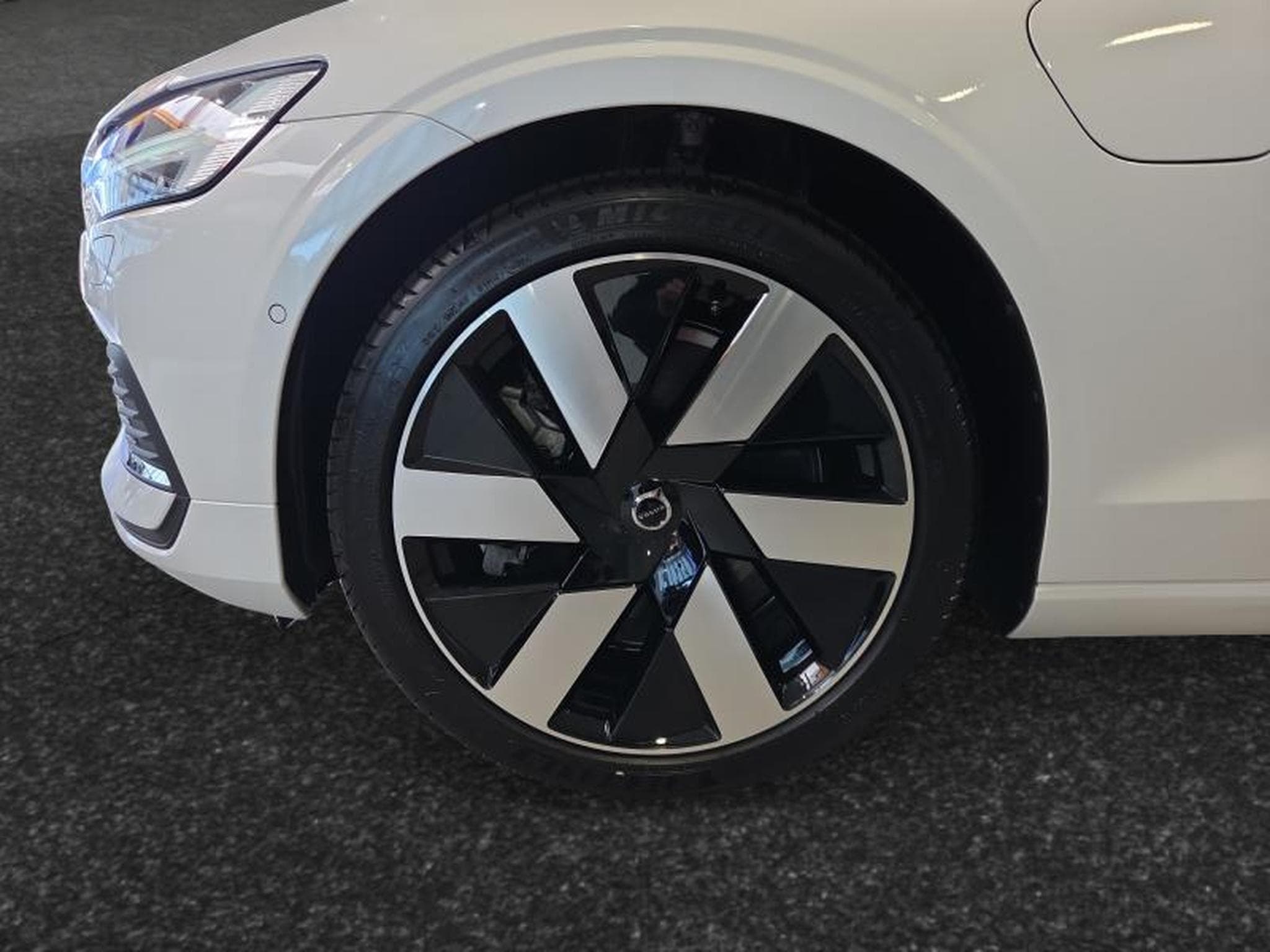 Volvo V60 T6 Plus Bright  / Hybride (2025) - Photo 14