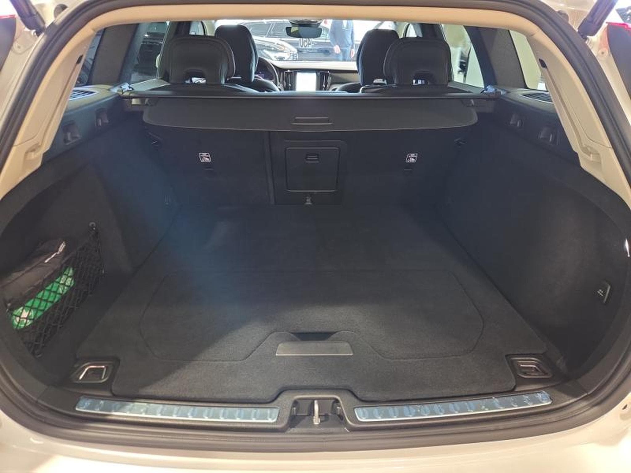 Volvo V60 T6 Plus Bright  / Hybride (2025) - Photo 19