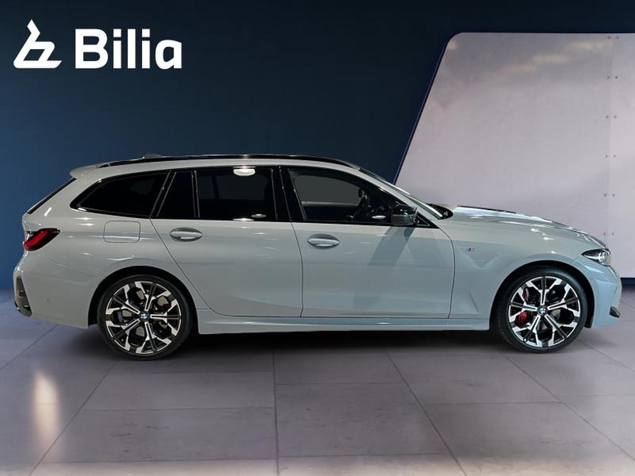 BMW 340 M340i xDrive Touring  M Sport (2025) - Photo 3