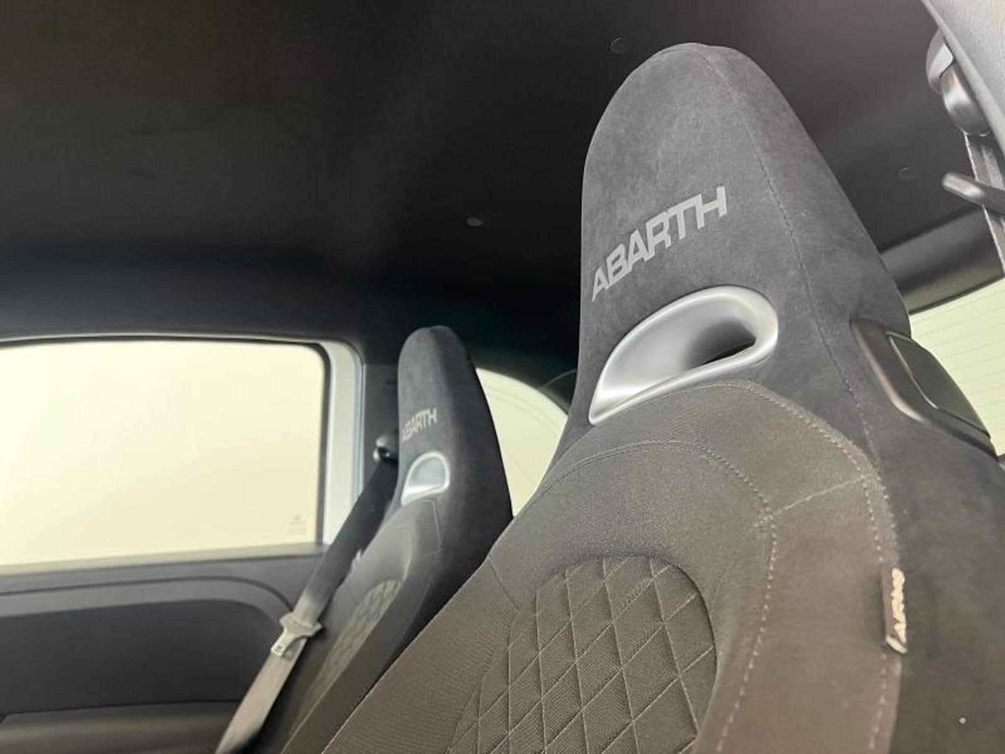 Abarth 500 595 (2023) - Photo 13