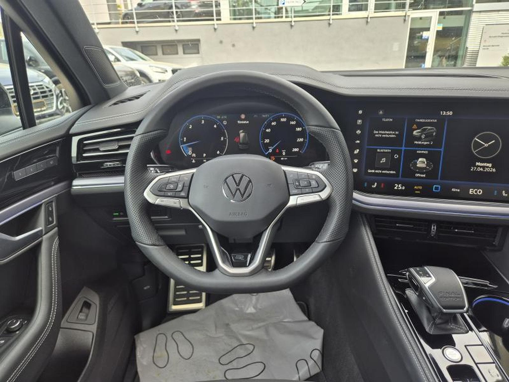 VW Touareg III R-Line Final Edition (2026) - Photo 6