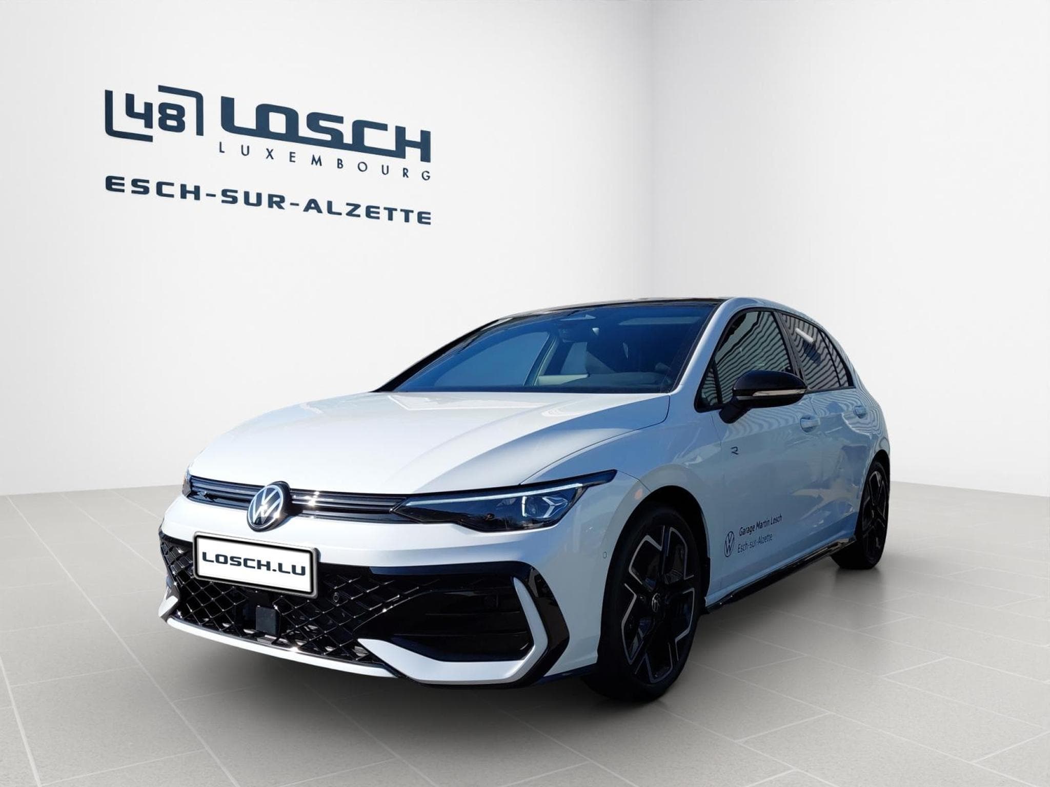 VW Golf R-Line (2026) - Photo 2