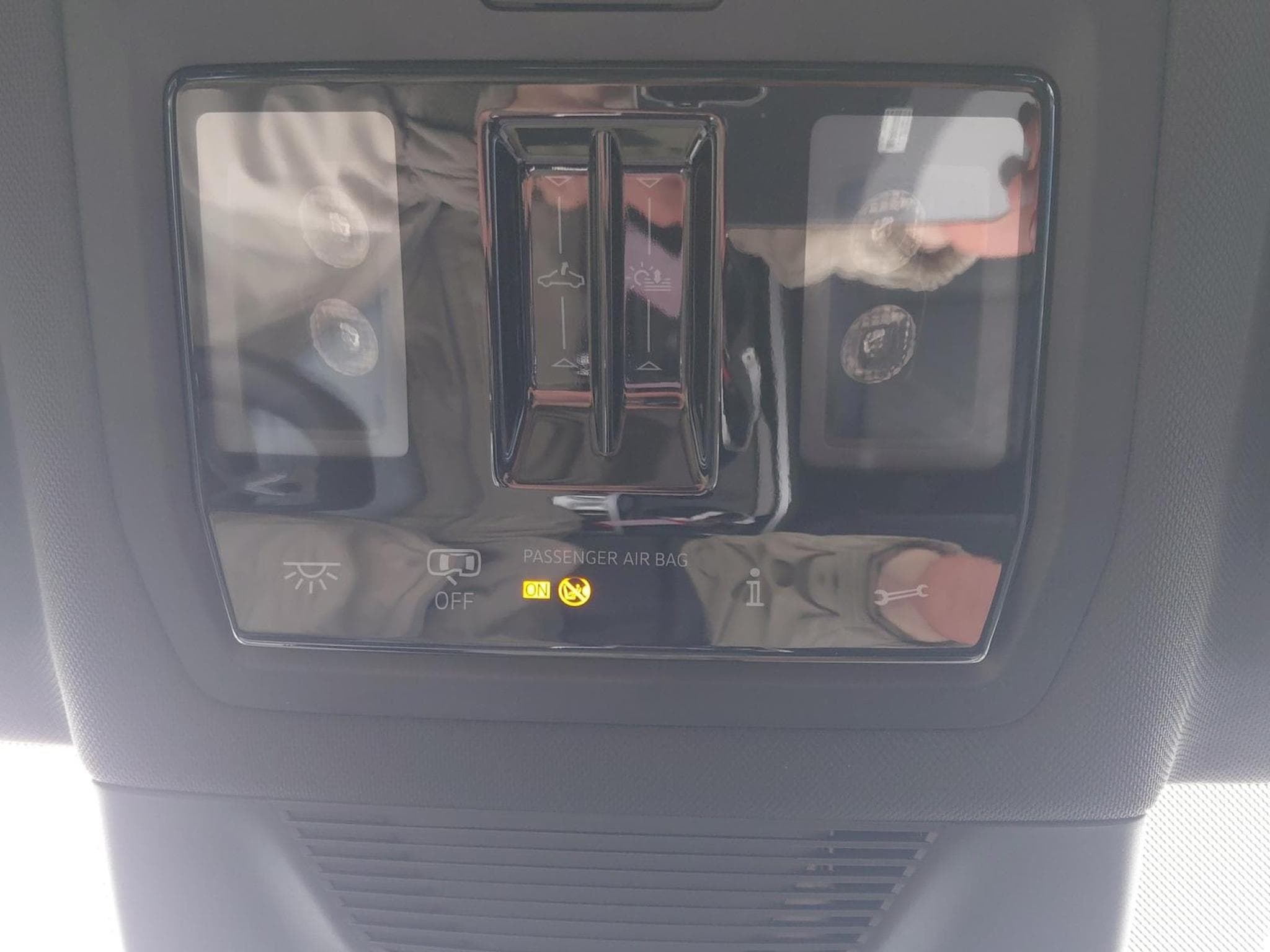 VW Passat R-Line (2026) - Photo 24