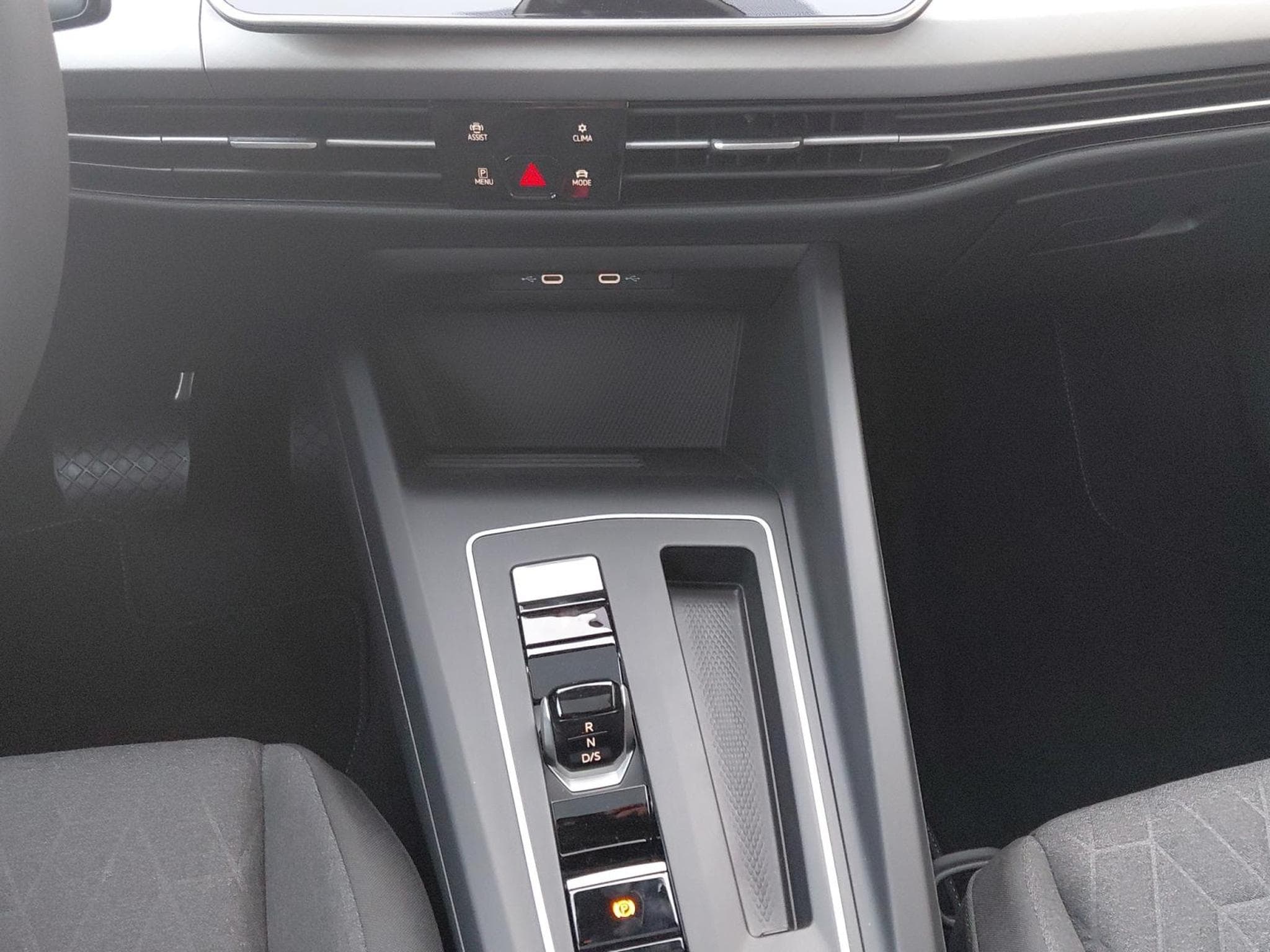 VW Golf Life (2026) - Photo 14