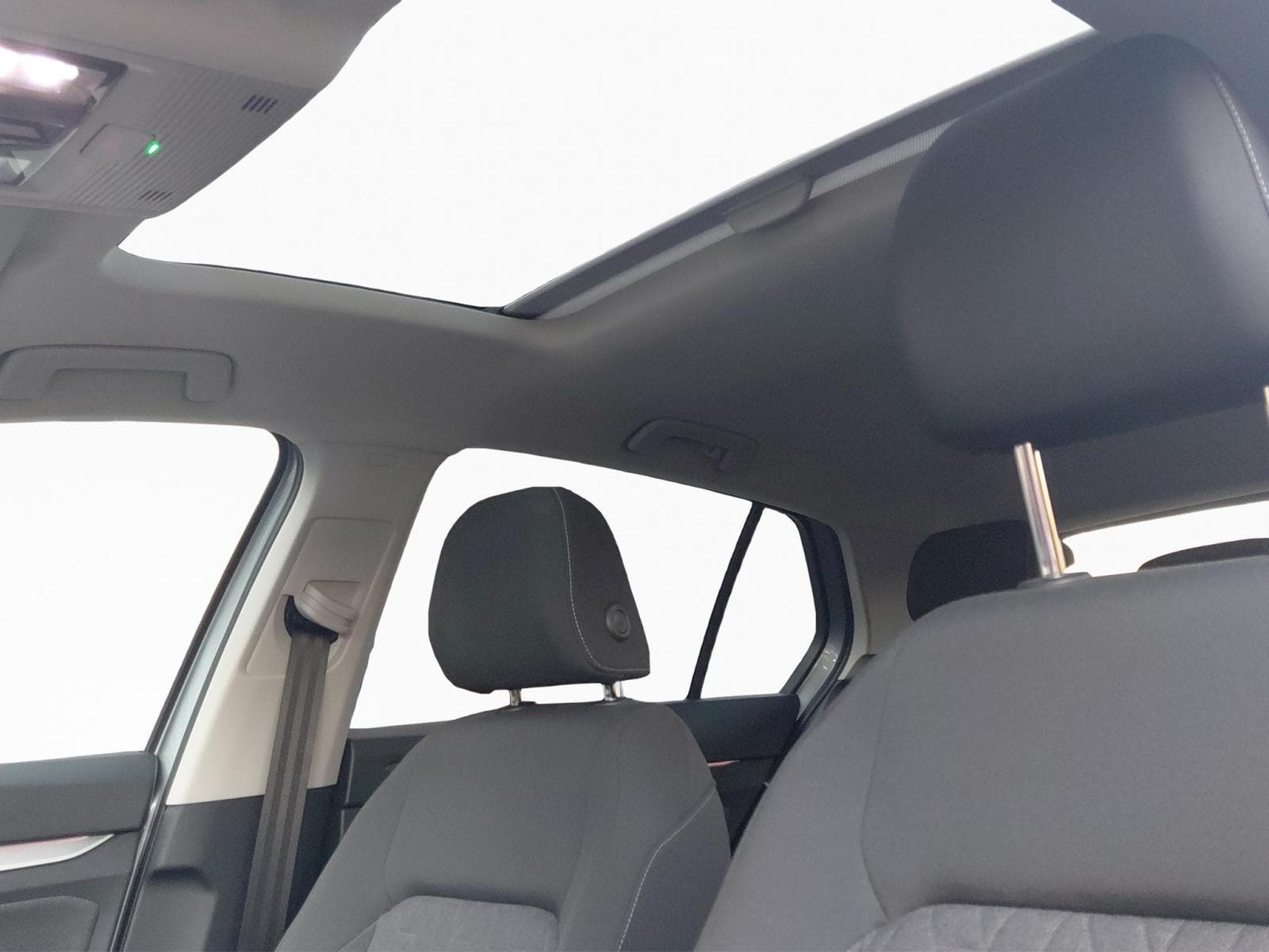 VW Golf Life (2026) - Photo 17