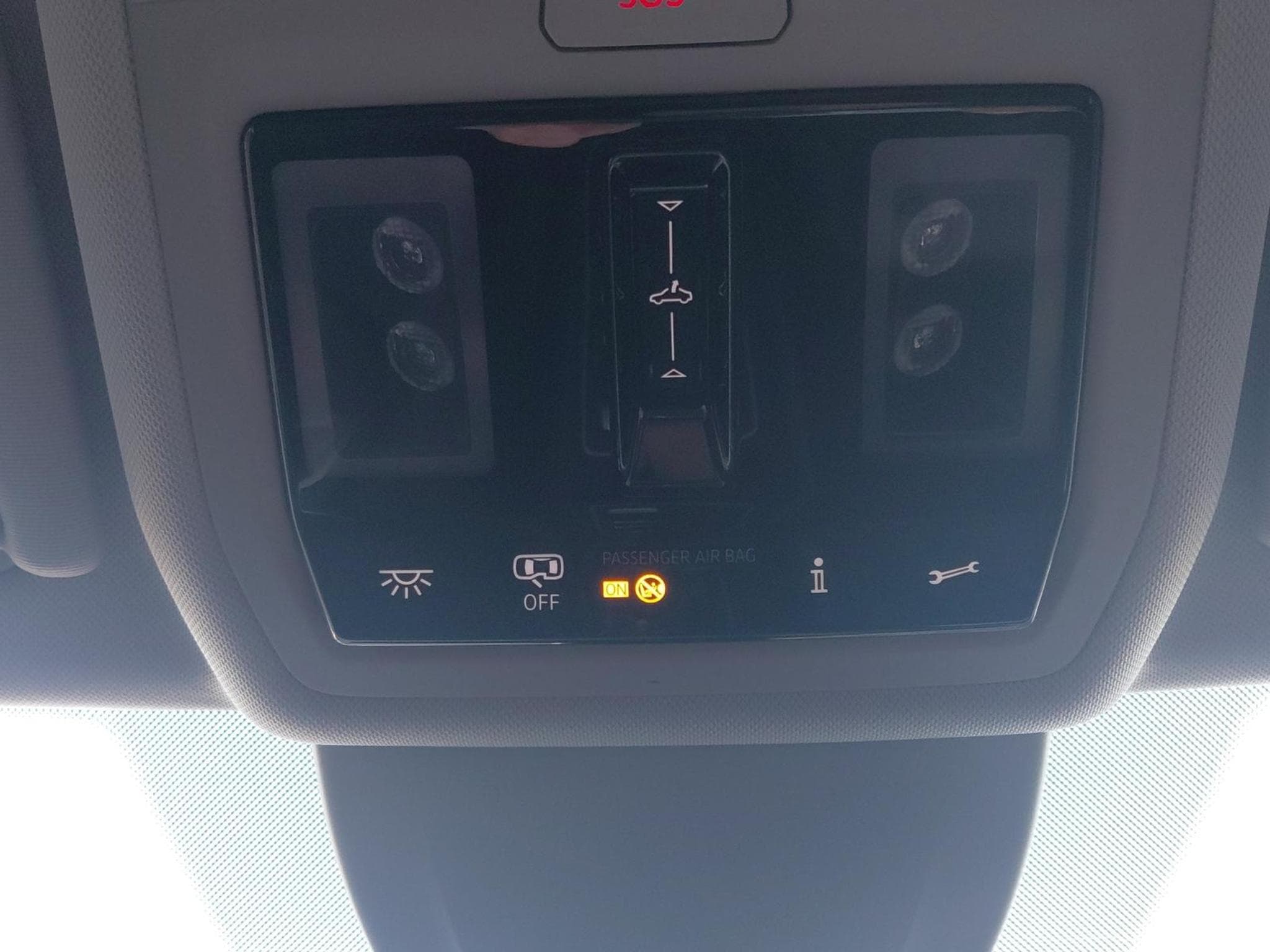 VW Golf Life (2026) - Photo 23