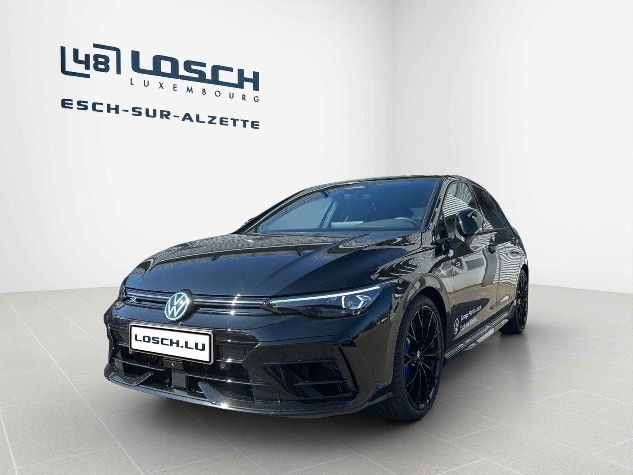 VW Golf R (2026) - Photo 1