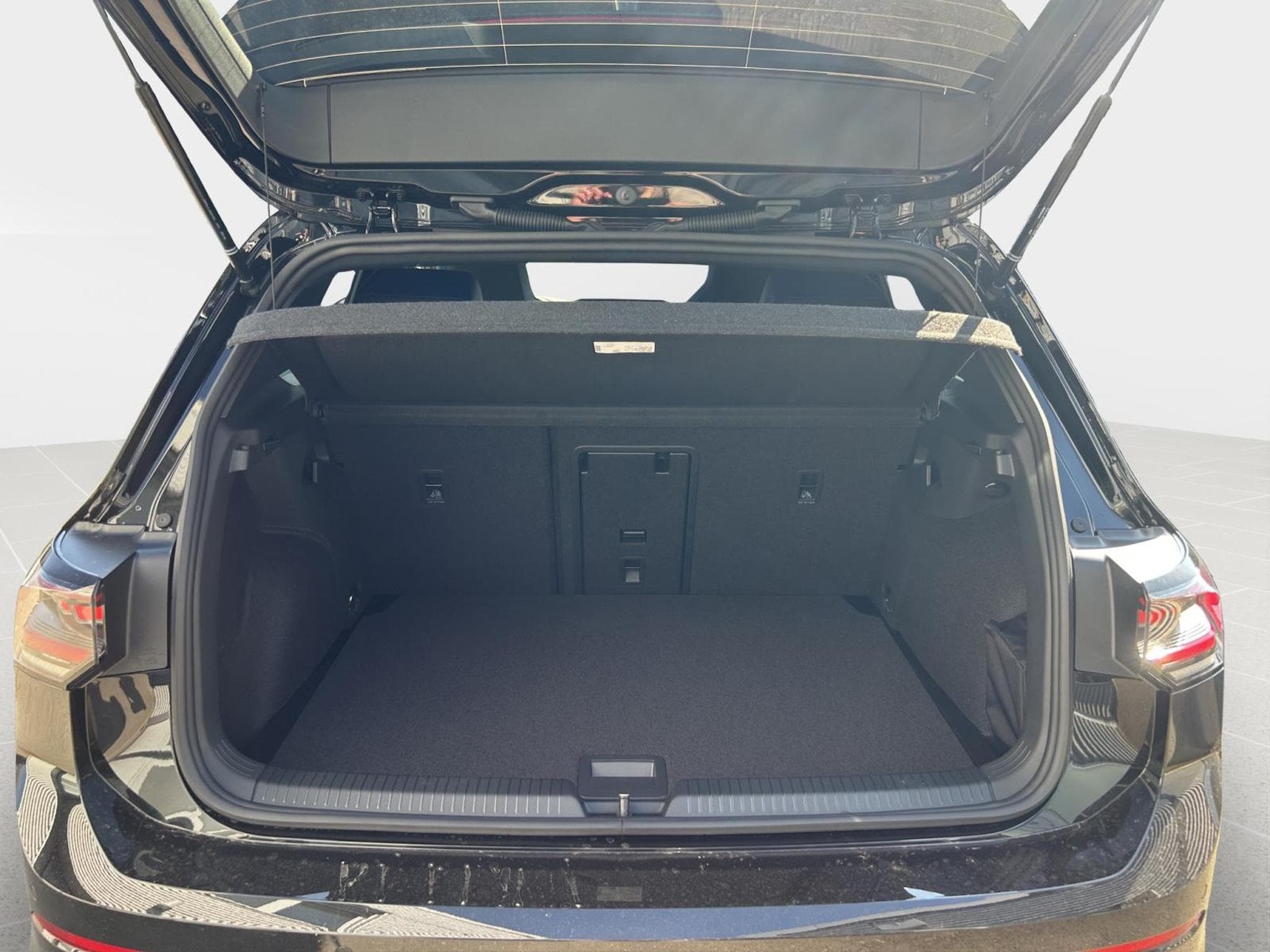 VW Golf R (2026) - Photo 19