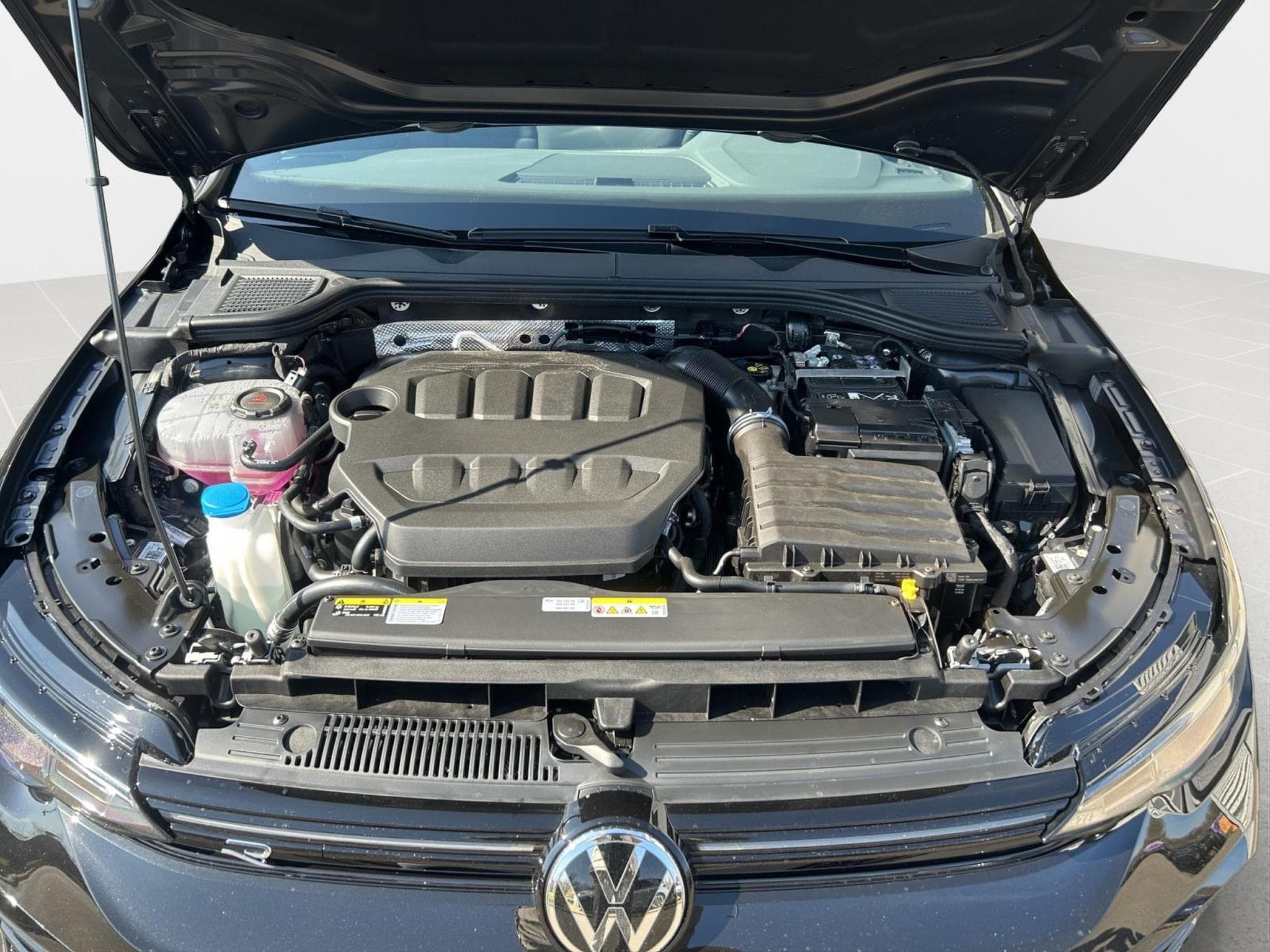 VW Golf R (2026) - Photo 20