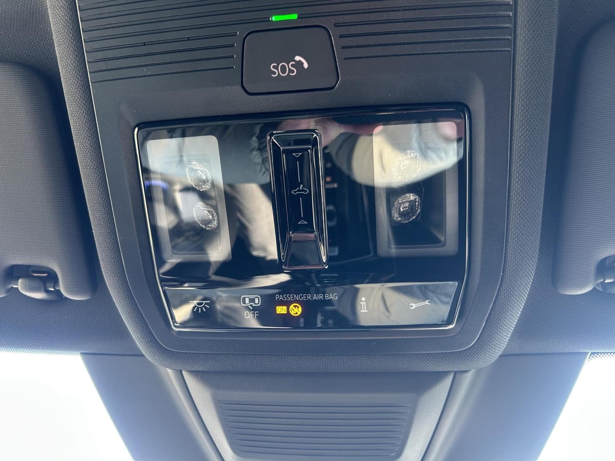 VW Golf R (2026) - Photo 22