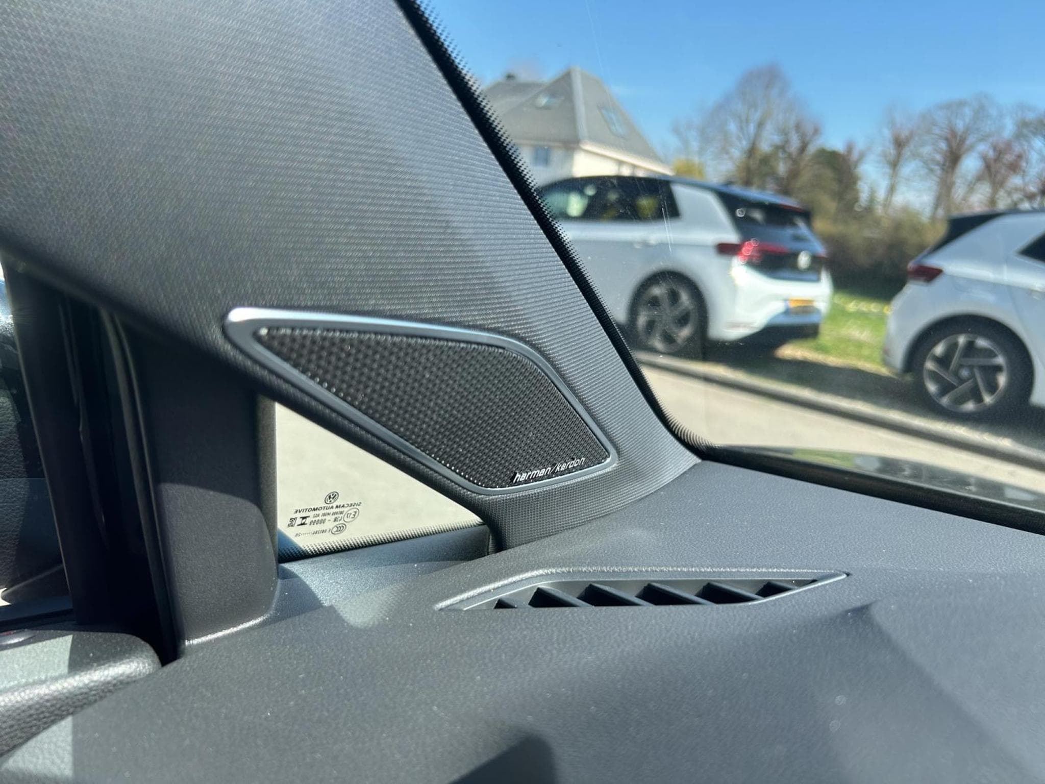 VW Golf R (2026) - Photo 23