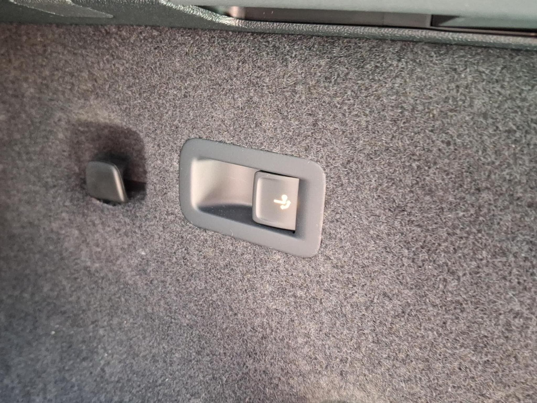 VW Tayron R-Line (2026) - Photo 2