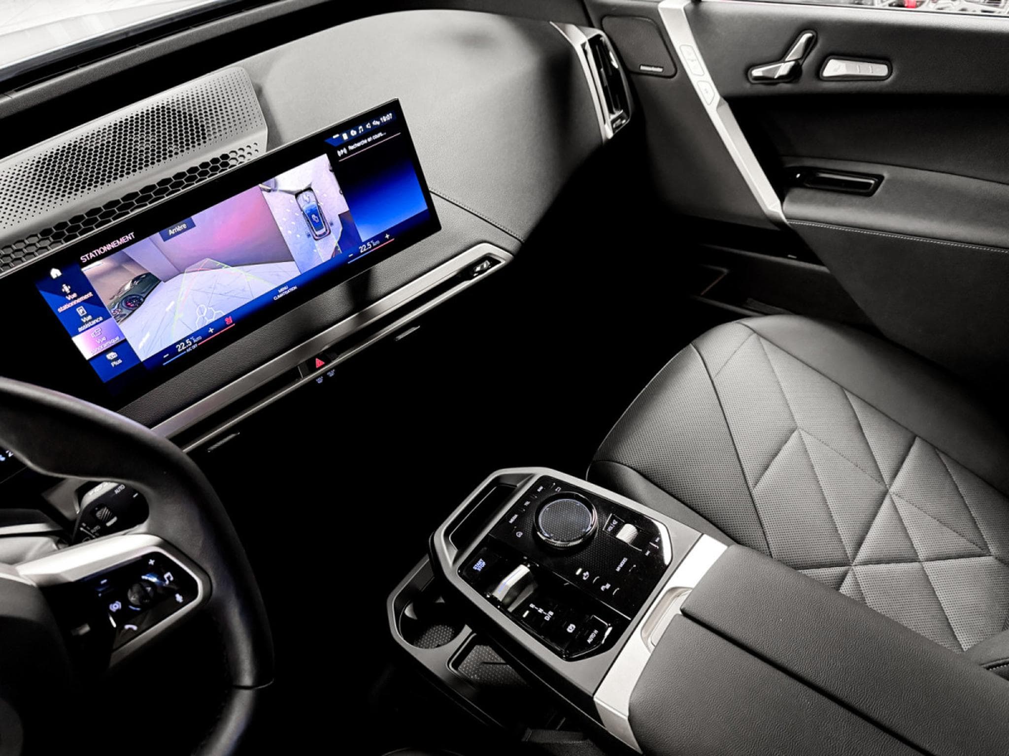 BMW iX 50 xDrive / M SPORT / HK / PANO / 360 (2023) - Photo 10