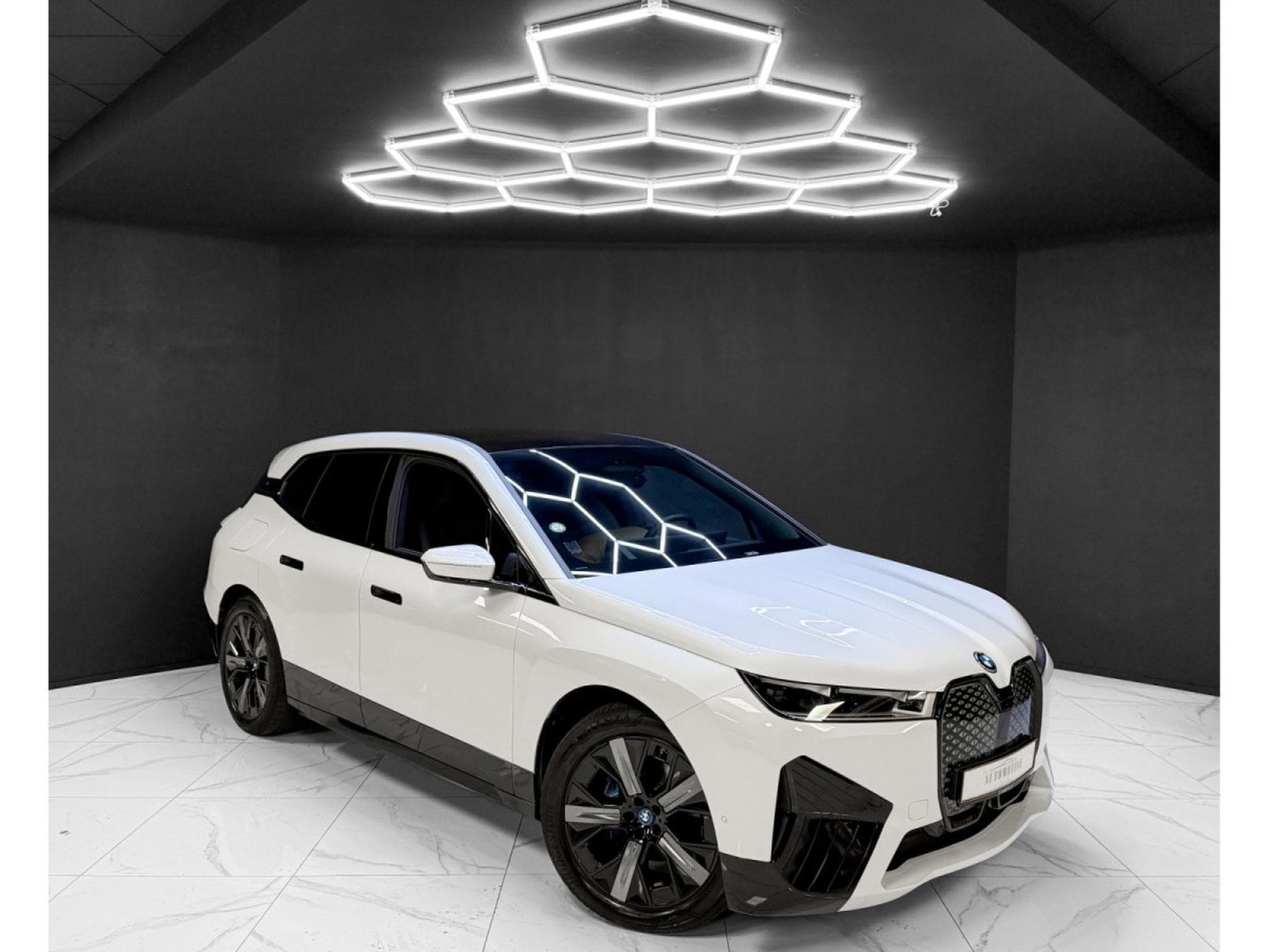 BMW iX 50 xDrive / M SPORT / HK / PANO / 360 (2023) - Photo 5