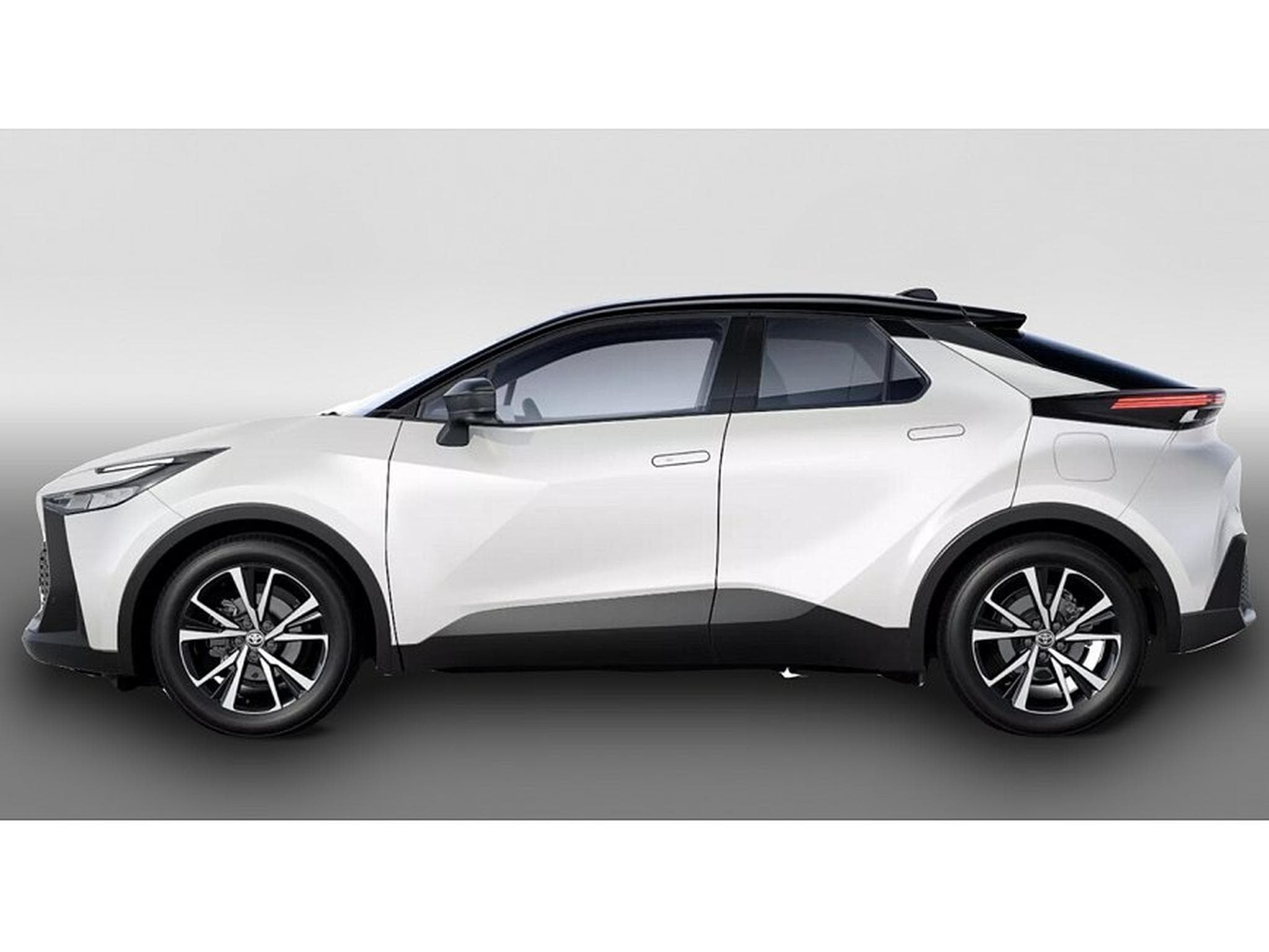 Toyota C-HR (2024) - Photo 2