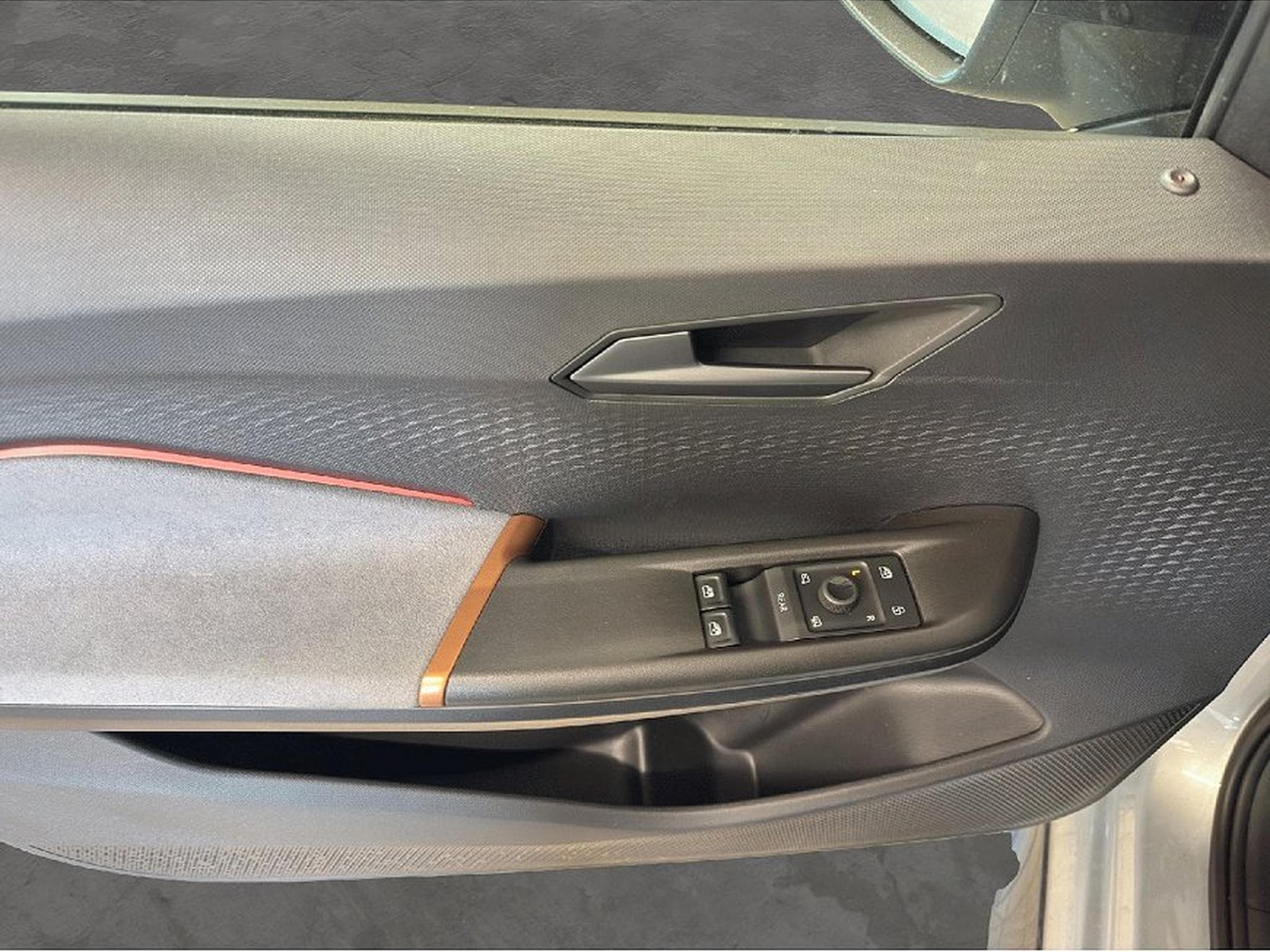 Cupra Born (2025) - Foto 10