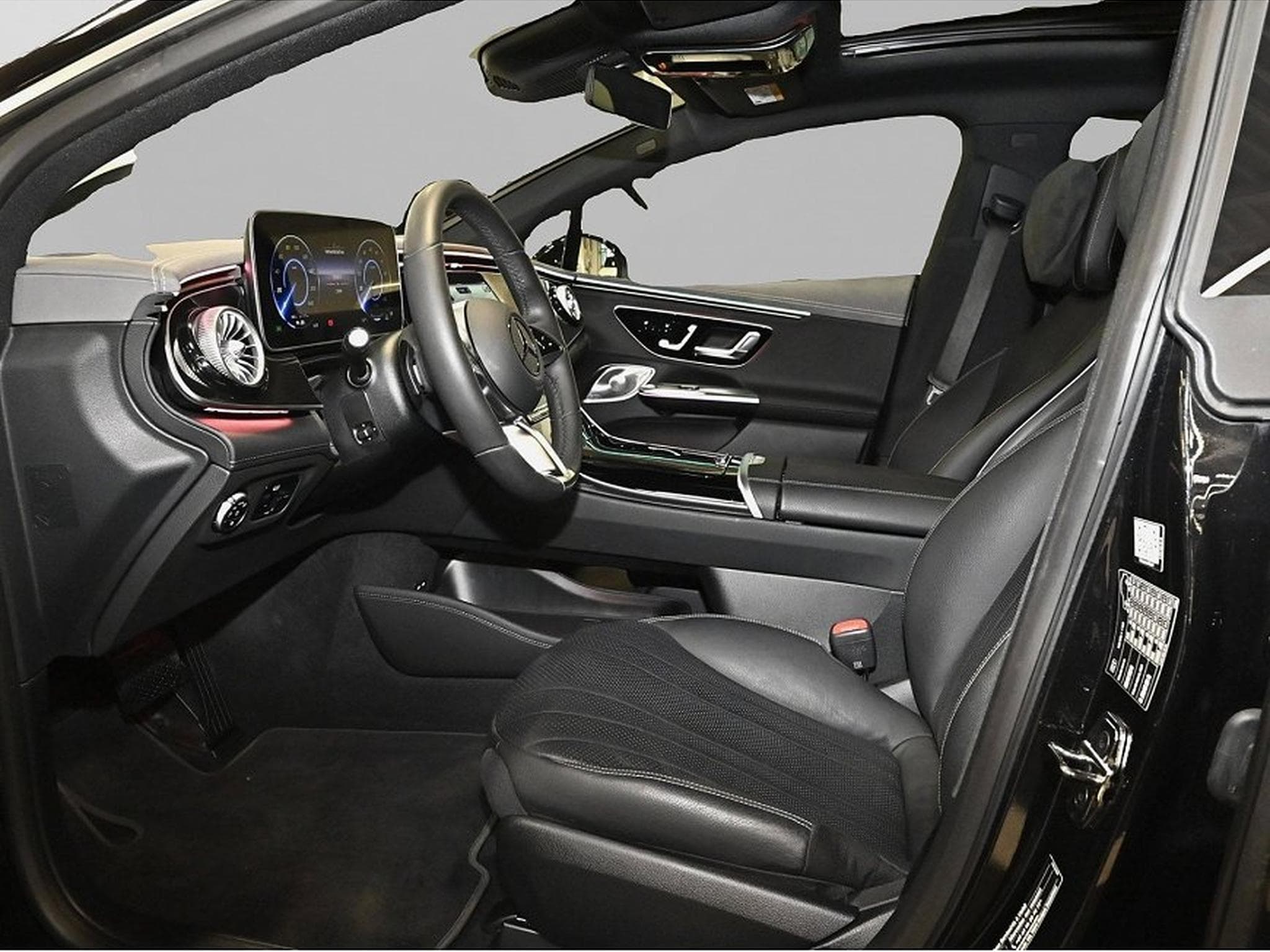 Mercedes EQ (2025) - Photo 6