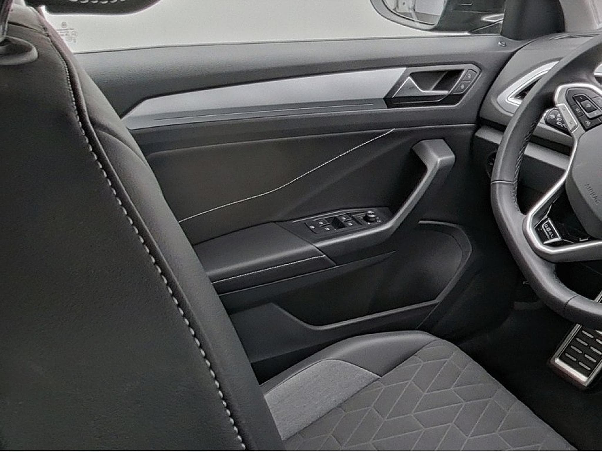 VW T-Roc (2025) - Foto 11